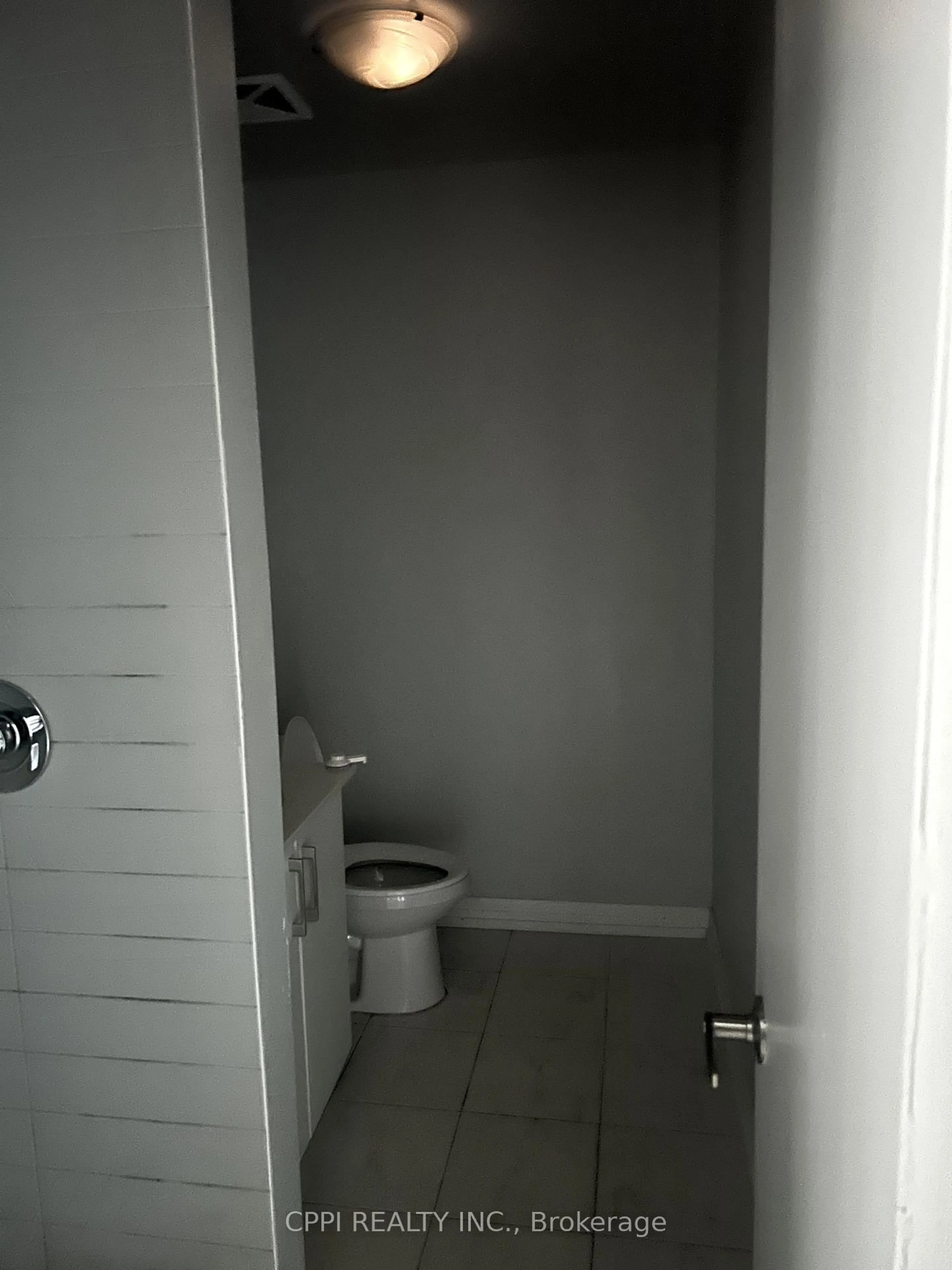 A pic of a room for 402 The East Mall Dr #318, Toronto Ontario M9B 3Z9