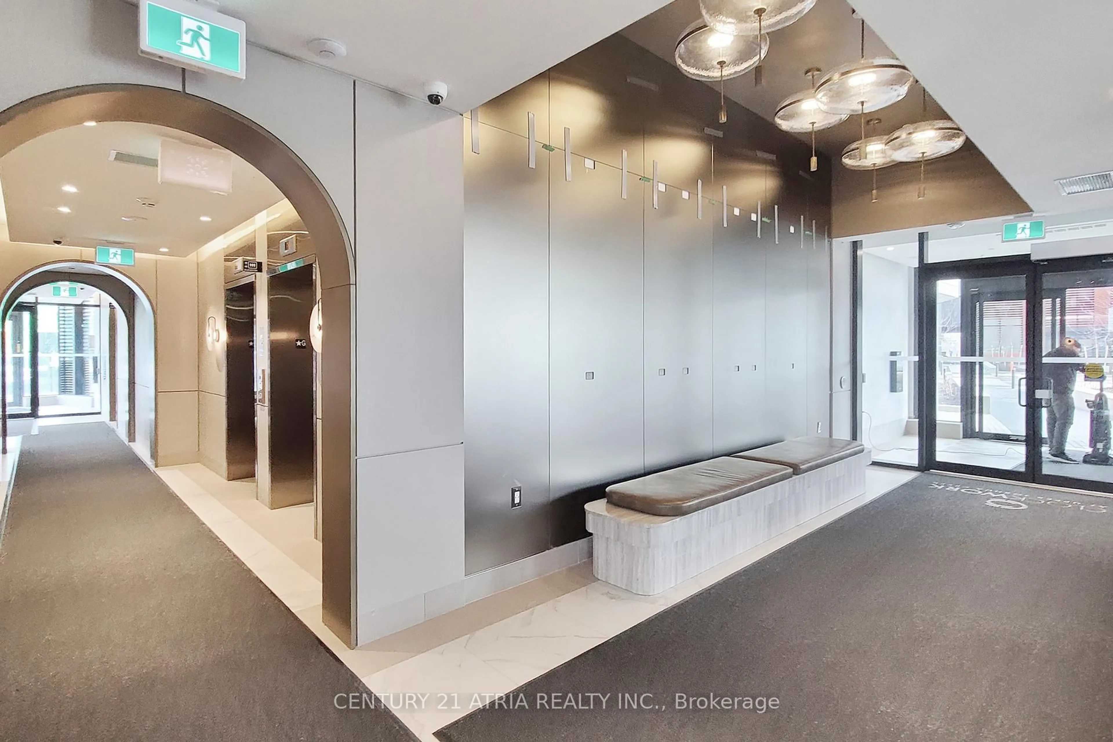 Indoor foyer for 3006 William Cutmore Blvd #1212, Oakville Ontario L6H 8A3