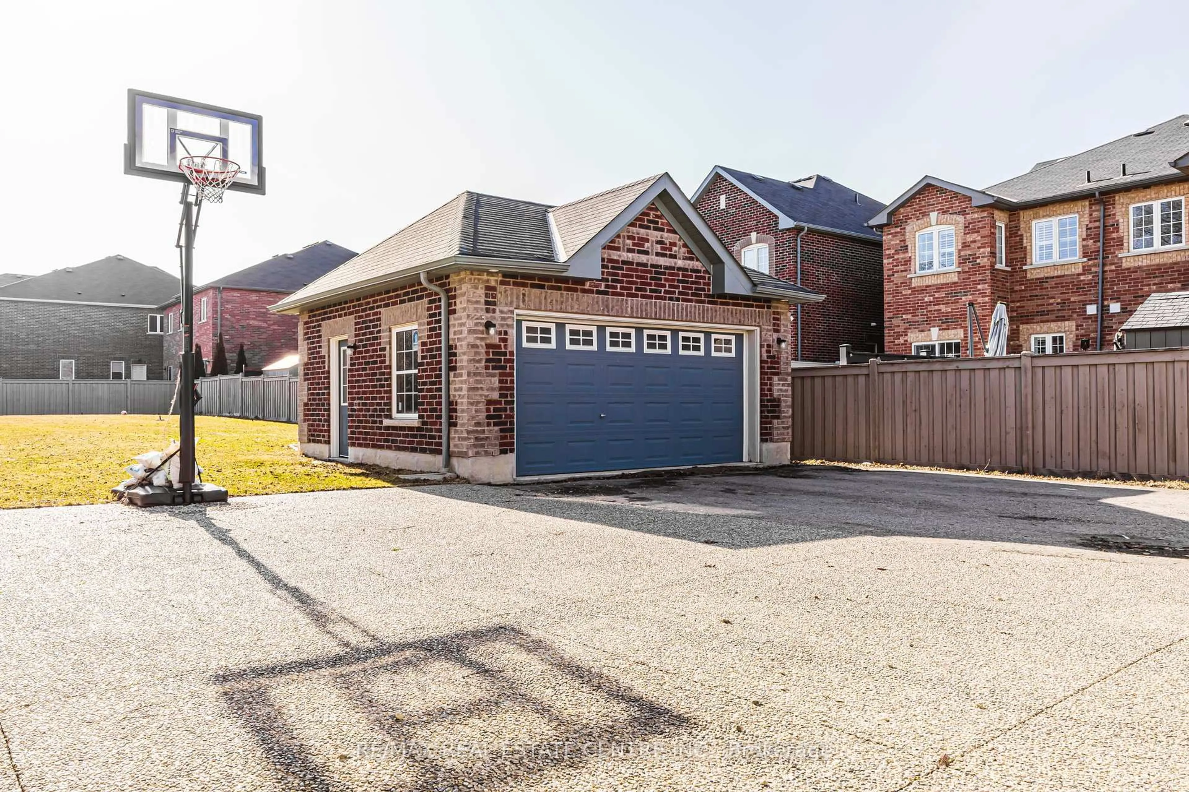 Home with brick exterior material, street for 78 Hollowgrove Blvd, Brampton Ontario L6P 0Y3