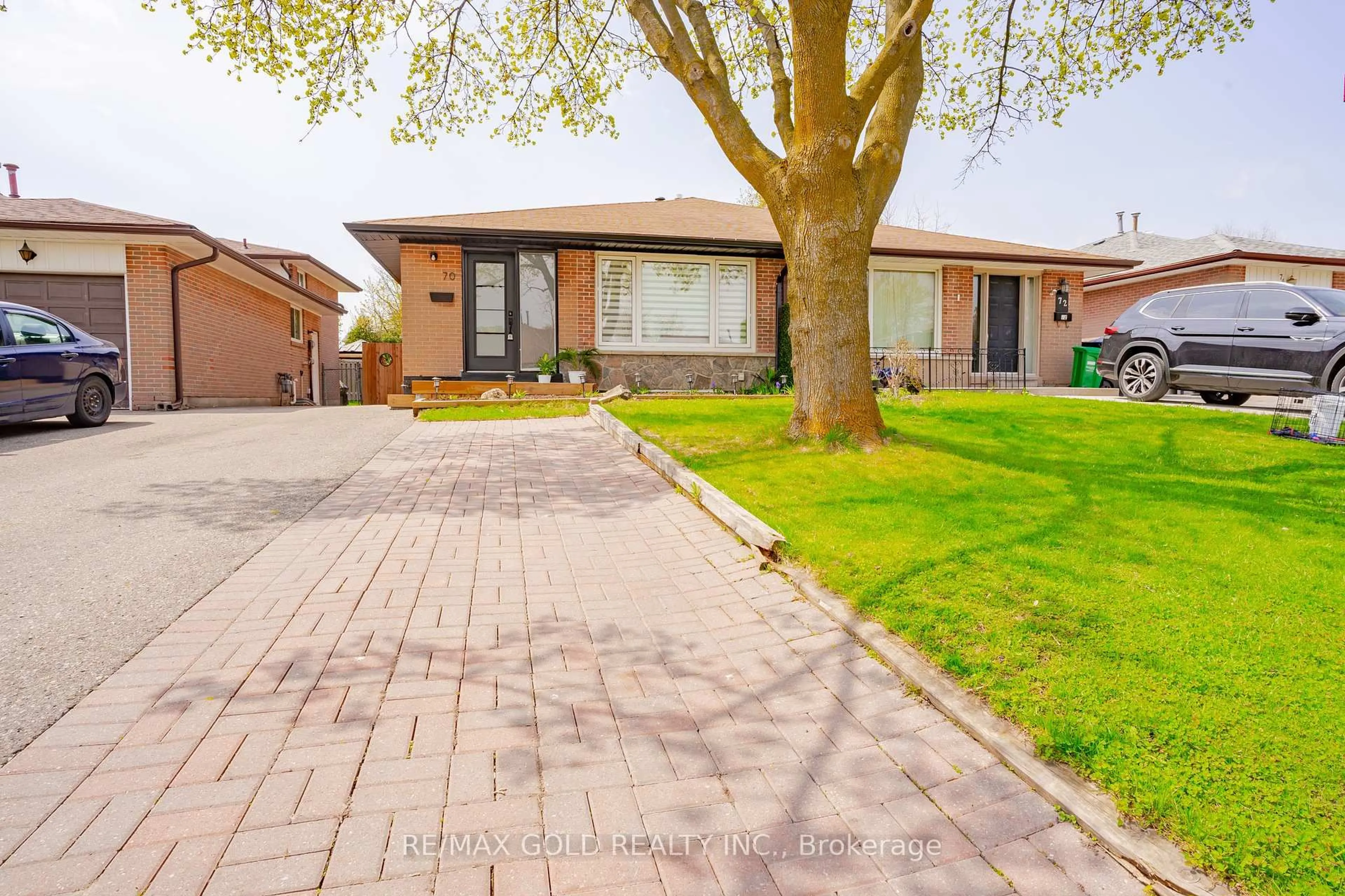 Home with brick exterior material, street for 70 Wilton Dr, Brampton Ontario L6W 3A1