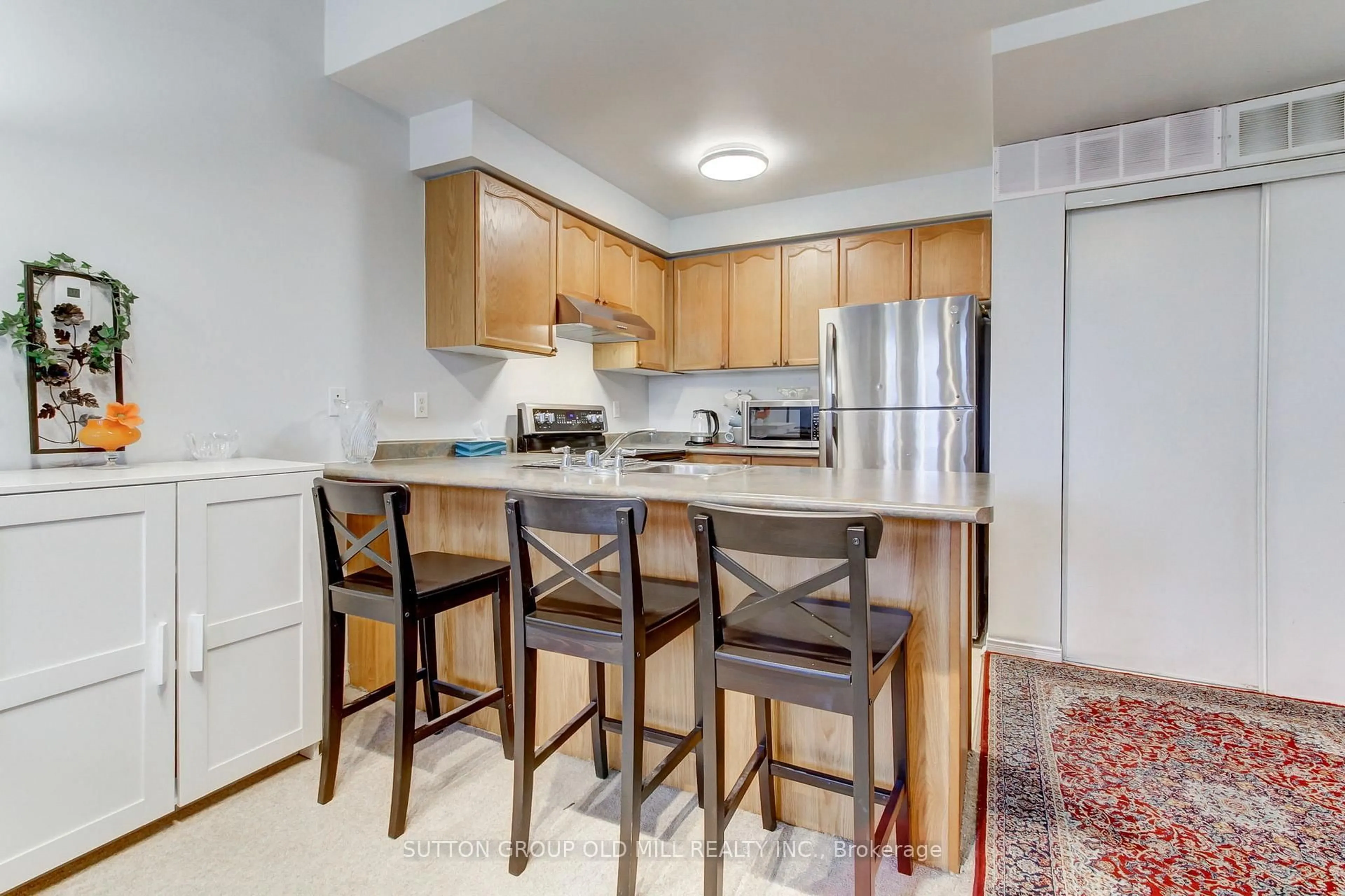 Standard kitchen, unknown for 760 Lawrence Ave #167, Toronto Ontario M6A 3E7