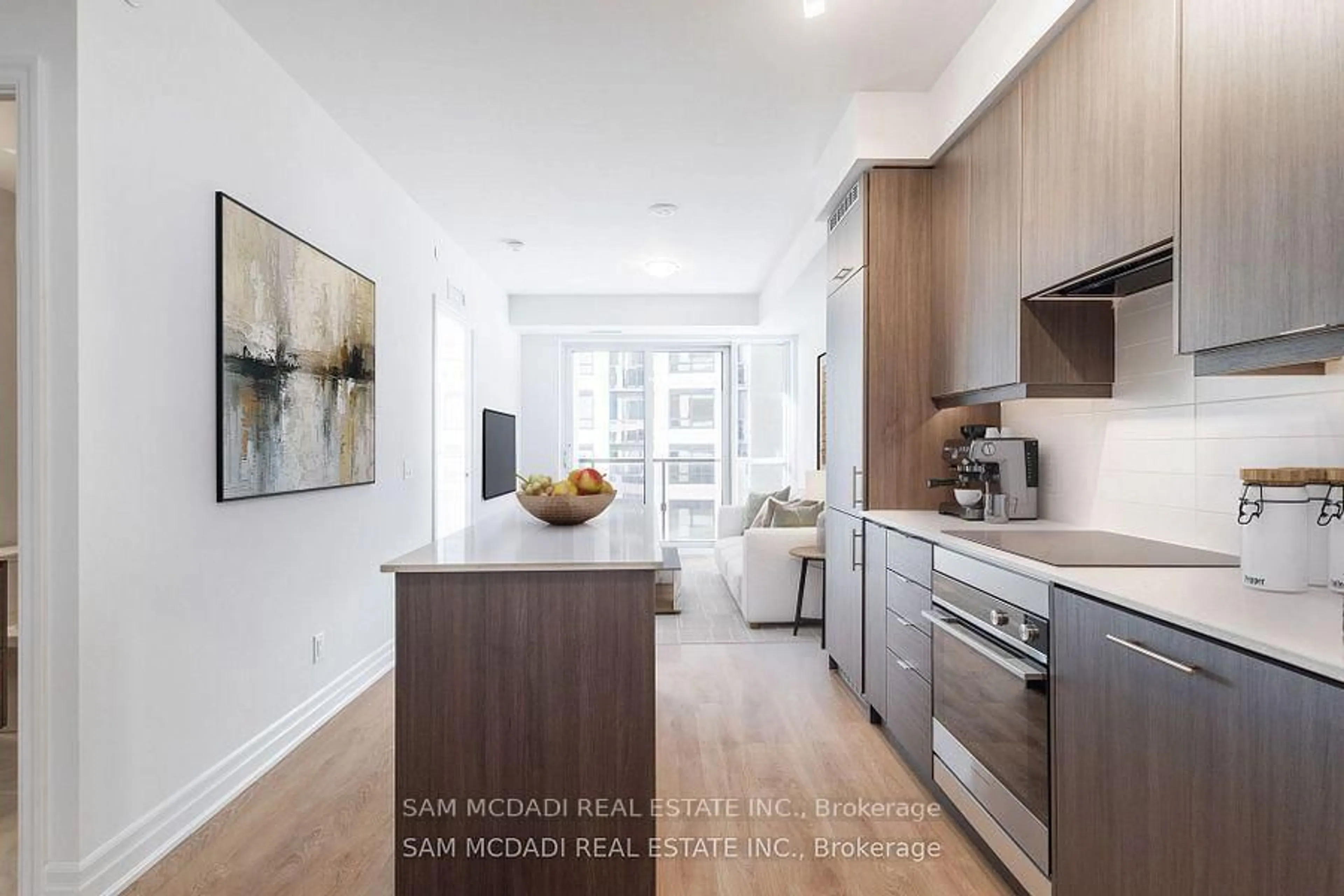 Contemporary kitchen, unknown for 30 Elm Dr #2709, Mississauga Ontario L5B 0N6