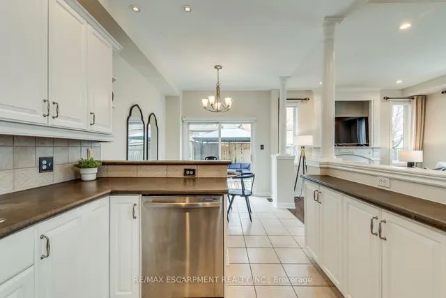 Additional property image - 5331 Applegarth Dr