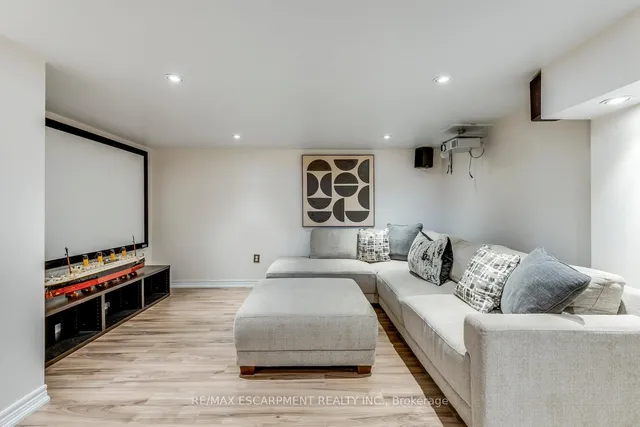 Additional property image - 5331 Applegarth Dr