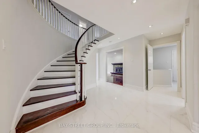 Additional property image - 2042 Golden Briar Tr