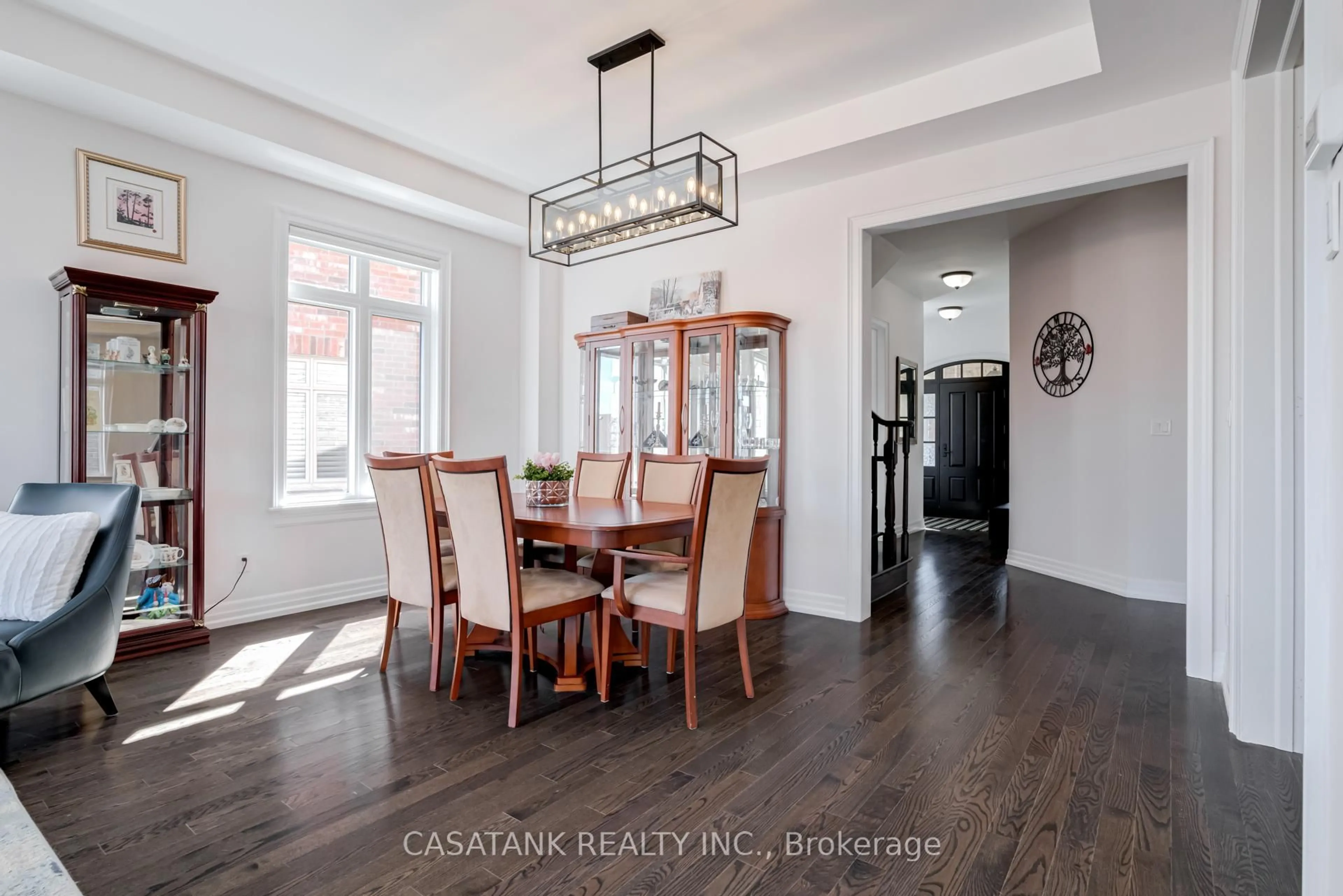 Dining room, unknown for 35 Foxtail Crt, Halton Hills Ontario L7G 0J6