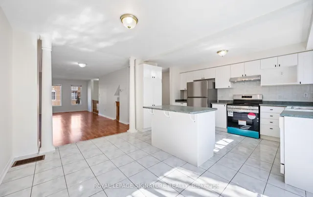 Additional property image - 1480 Britannia Rd Unit 155