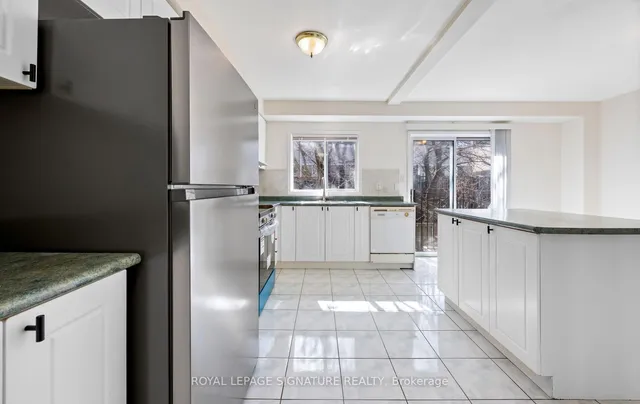 Additional property image - 1480 Britannia Rd Unit 155