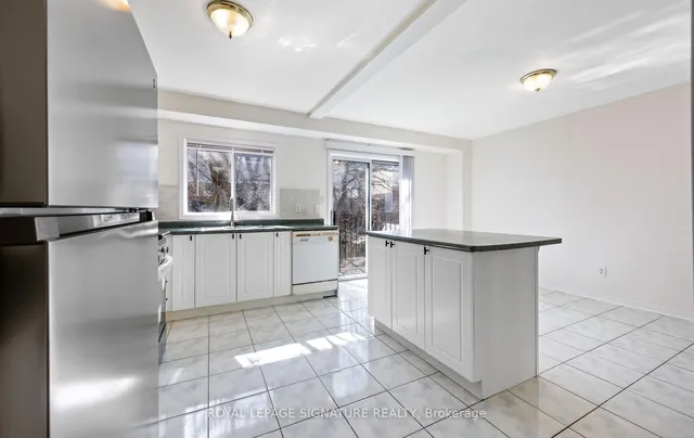 Additional property image - 1480 Britannia Rd Unit 155