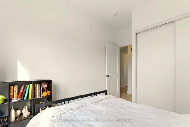 Additional property image - 4015 Hickory Dr Unit 2