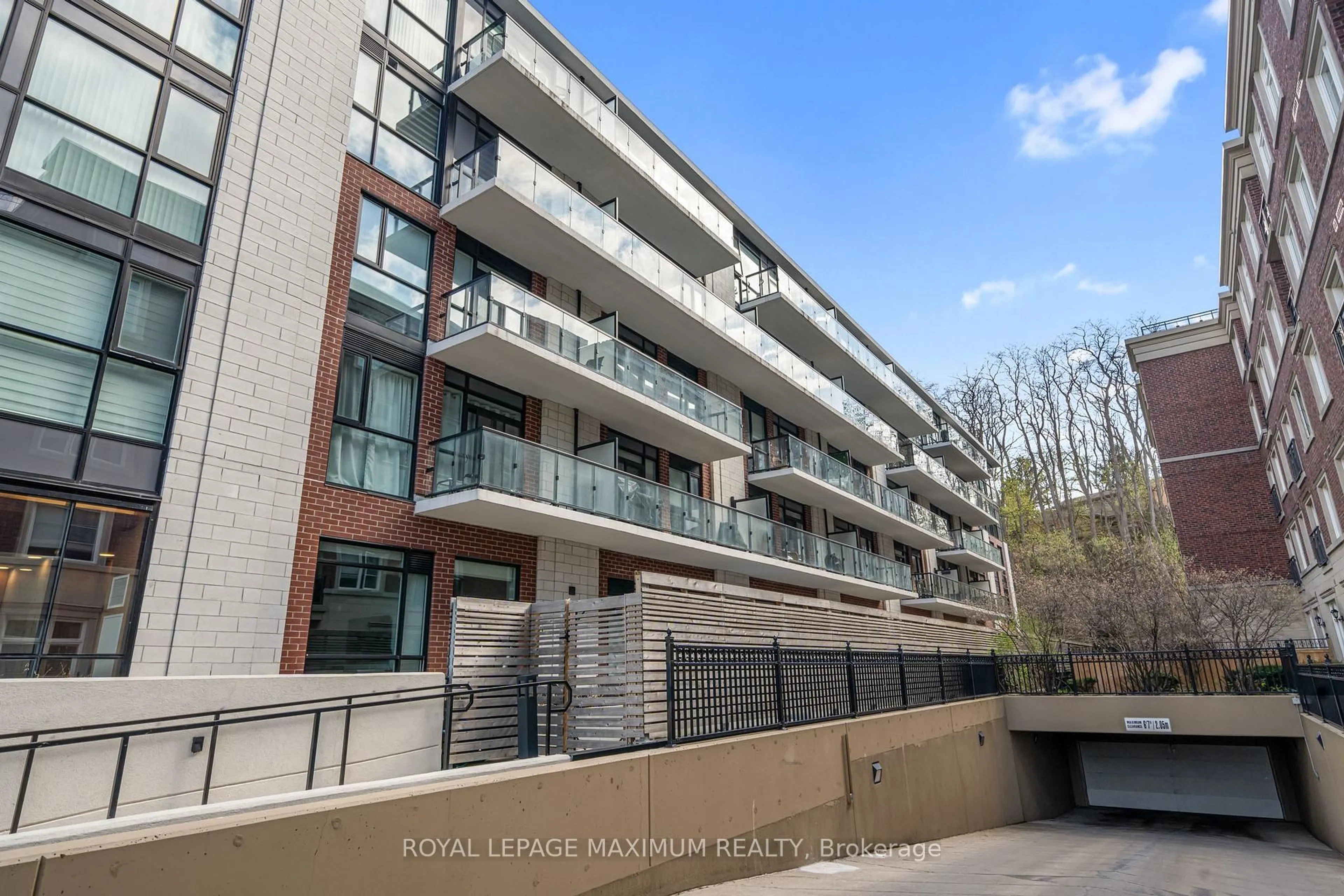 Balcony in the apartment, unknown for 50 Ann St #410, Caledon Ontario L7E 4M3