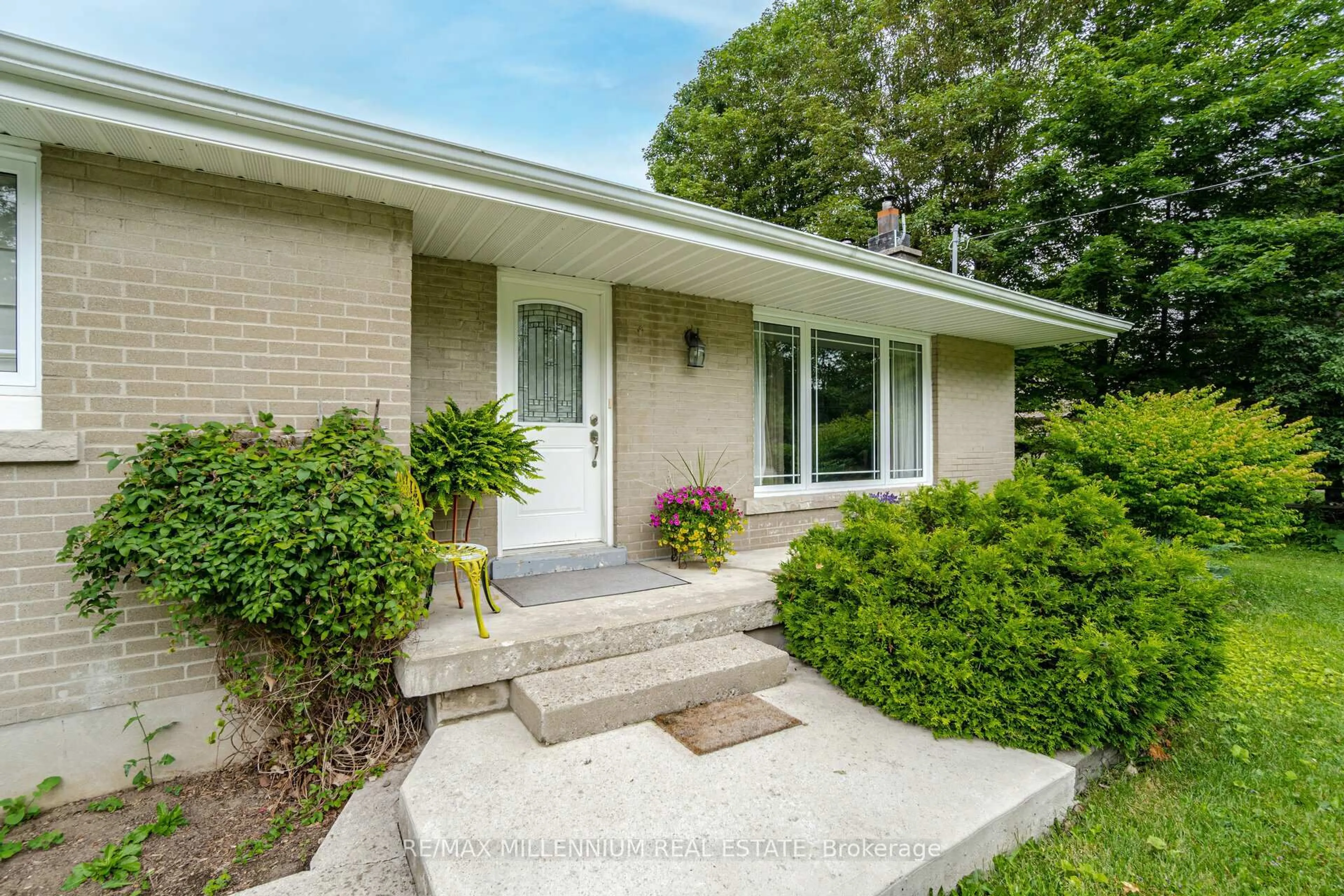 Unknown for 16702 Mississauga Rd, Caledon Ontario L7K 1L9
