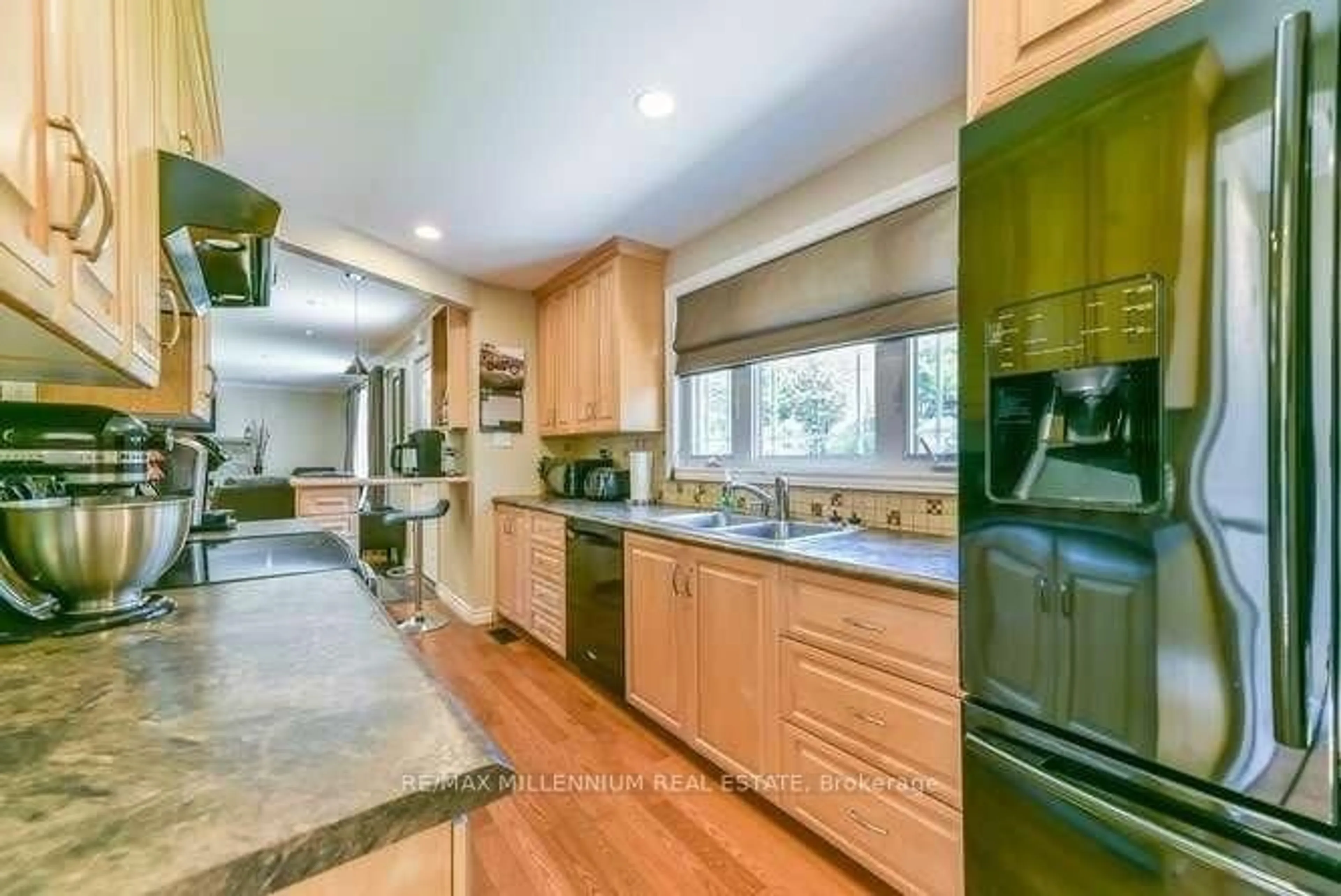 Open concept kitchen, unknown for 16702 Mississauga Rd, Caledon Ontario L7K 1L9