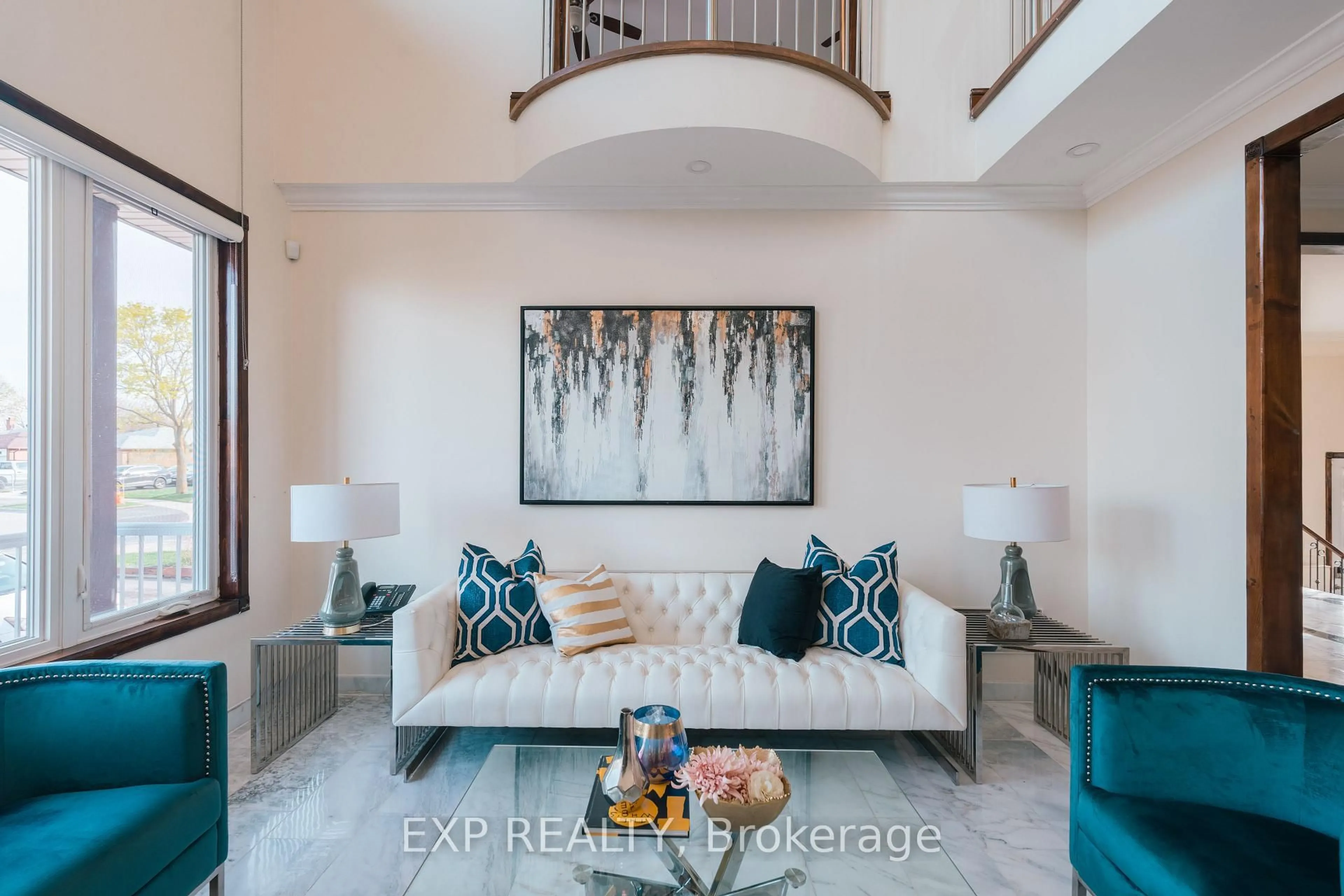 Living room with furniture, ceramic/tile floor for 3257 Monica Dr, Mississauga Ontario L4T 3E6