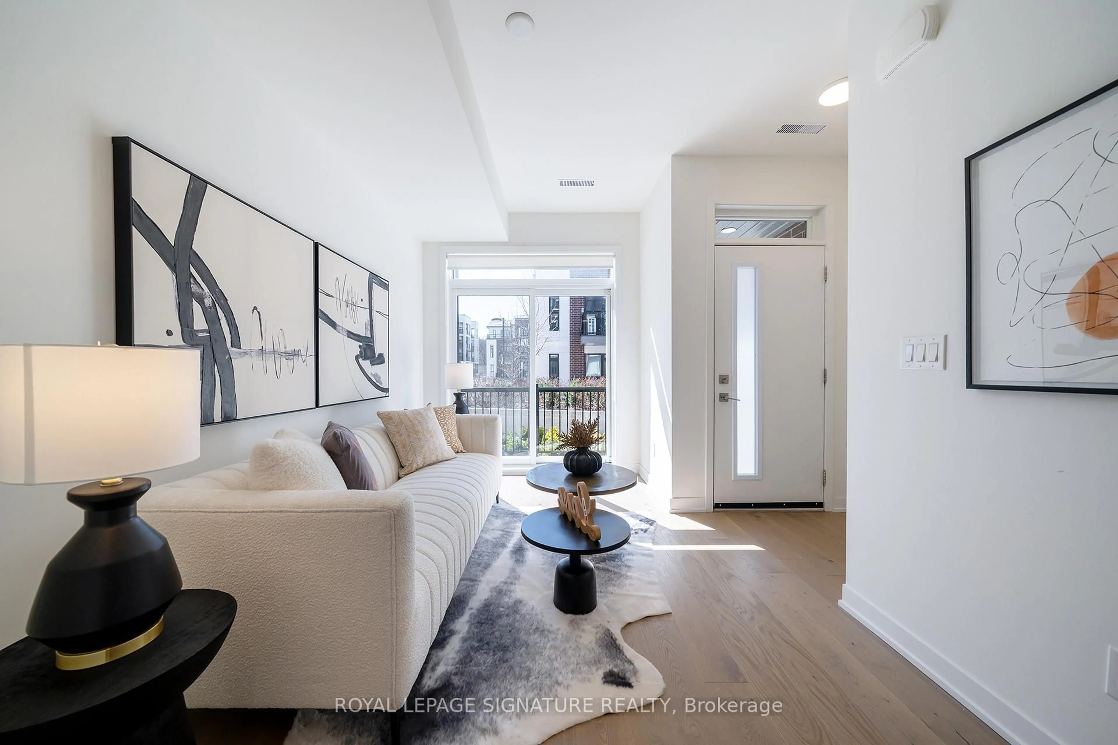 Living room with furniture, unknown for 110 Canon Jackson Dr #113, Toronto Ontario M6M 0C1