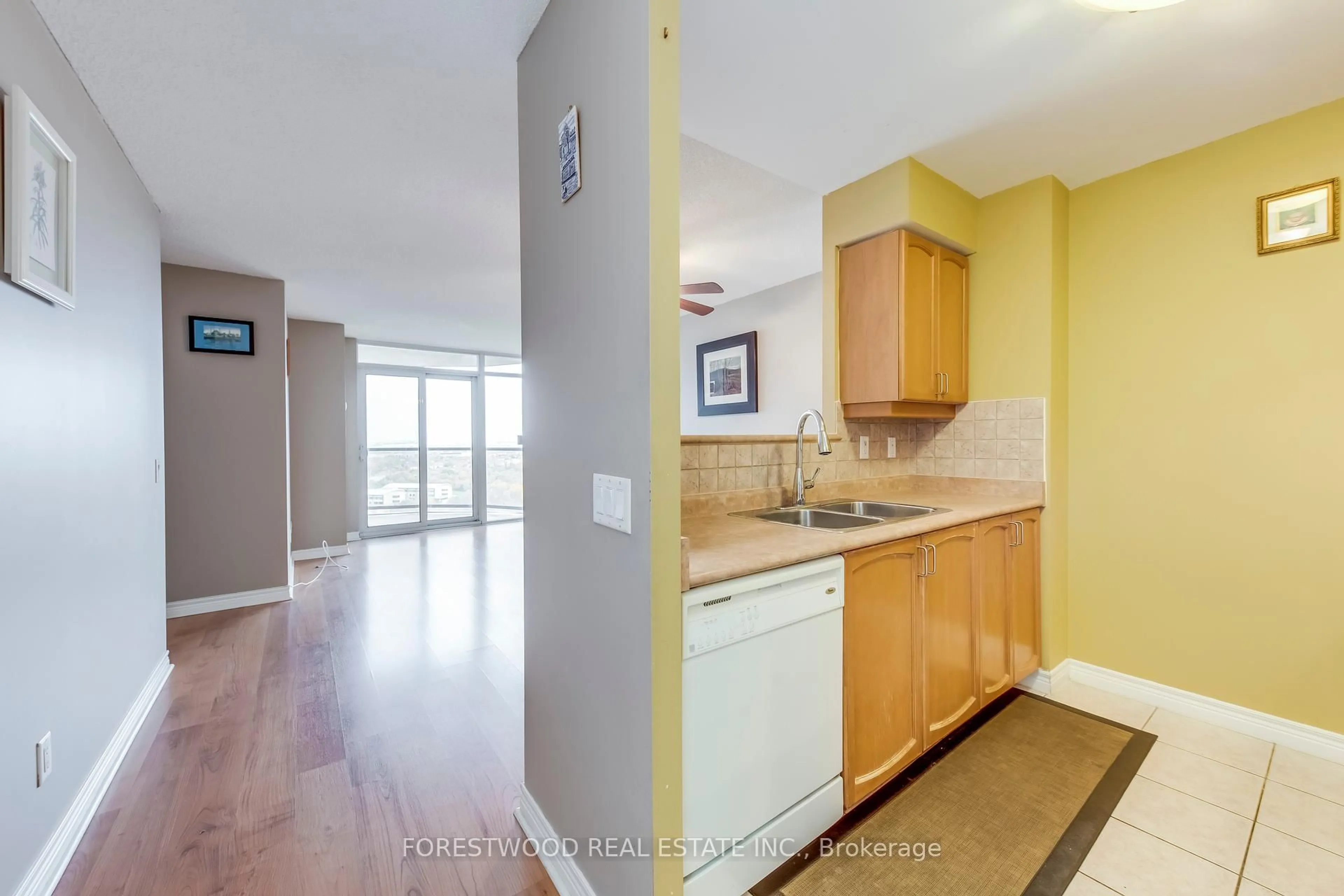 Unknown for 710 HUMBERVIEW Blvd #2002, Toronto Ontario M3L 3W3