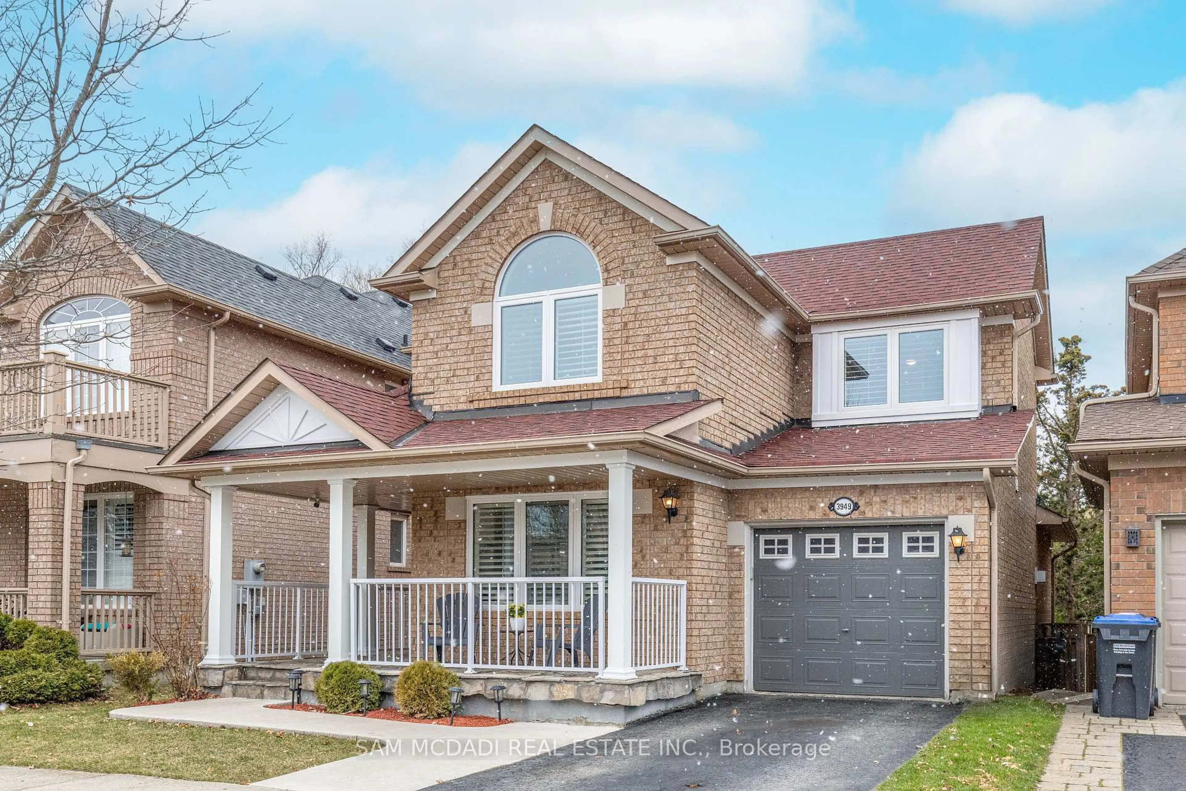 Home with brick exterior material, street for 3949 Regatta Crt, Mississauga Ontario L5M 6M1