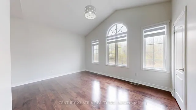 Additional property image - 323 Bristol Rd