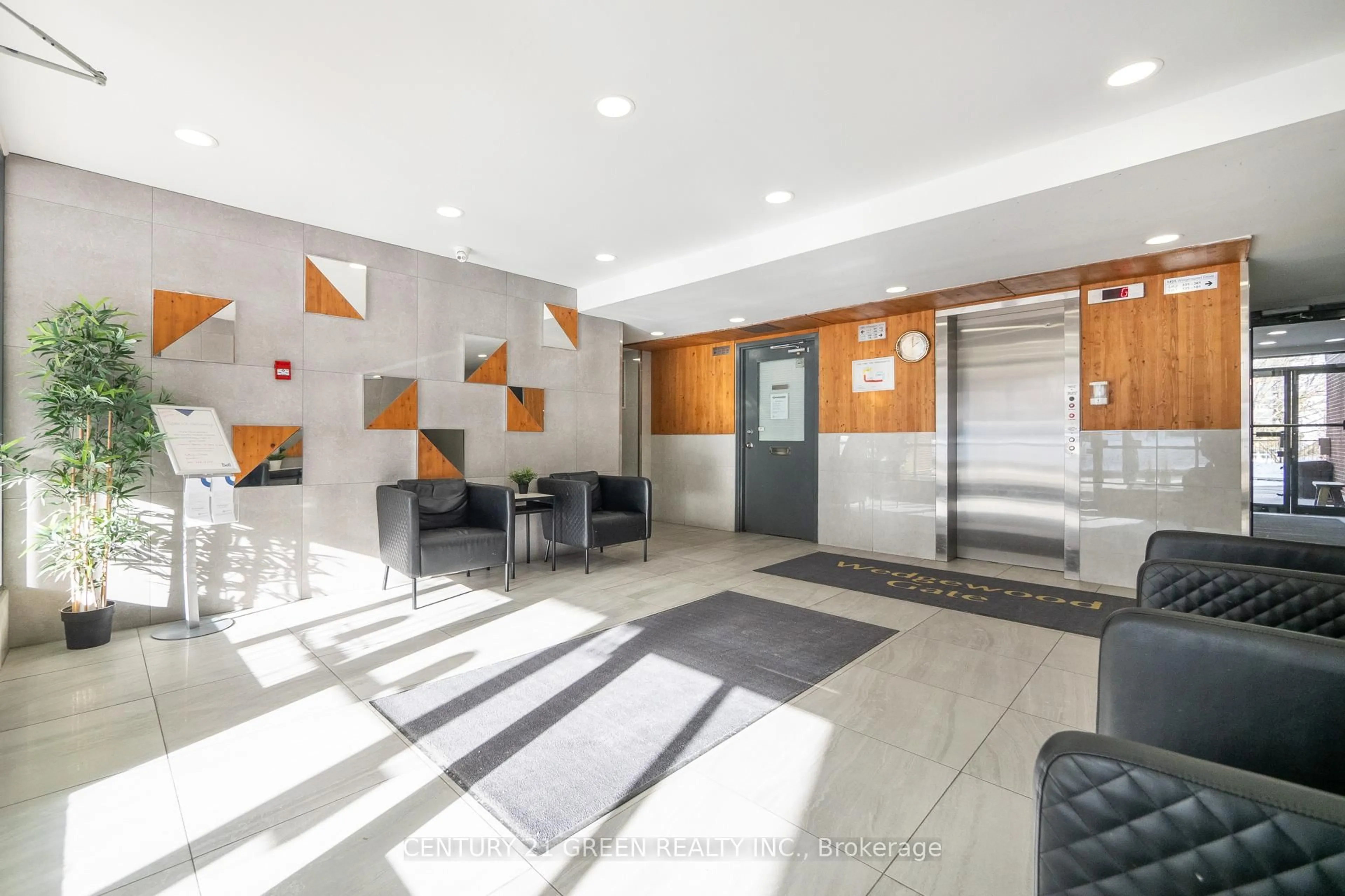 Lobby for 1395 Williamsport Dr #342, Mississauga Ontario L4X 2T4