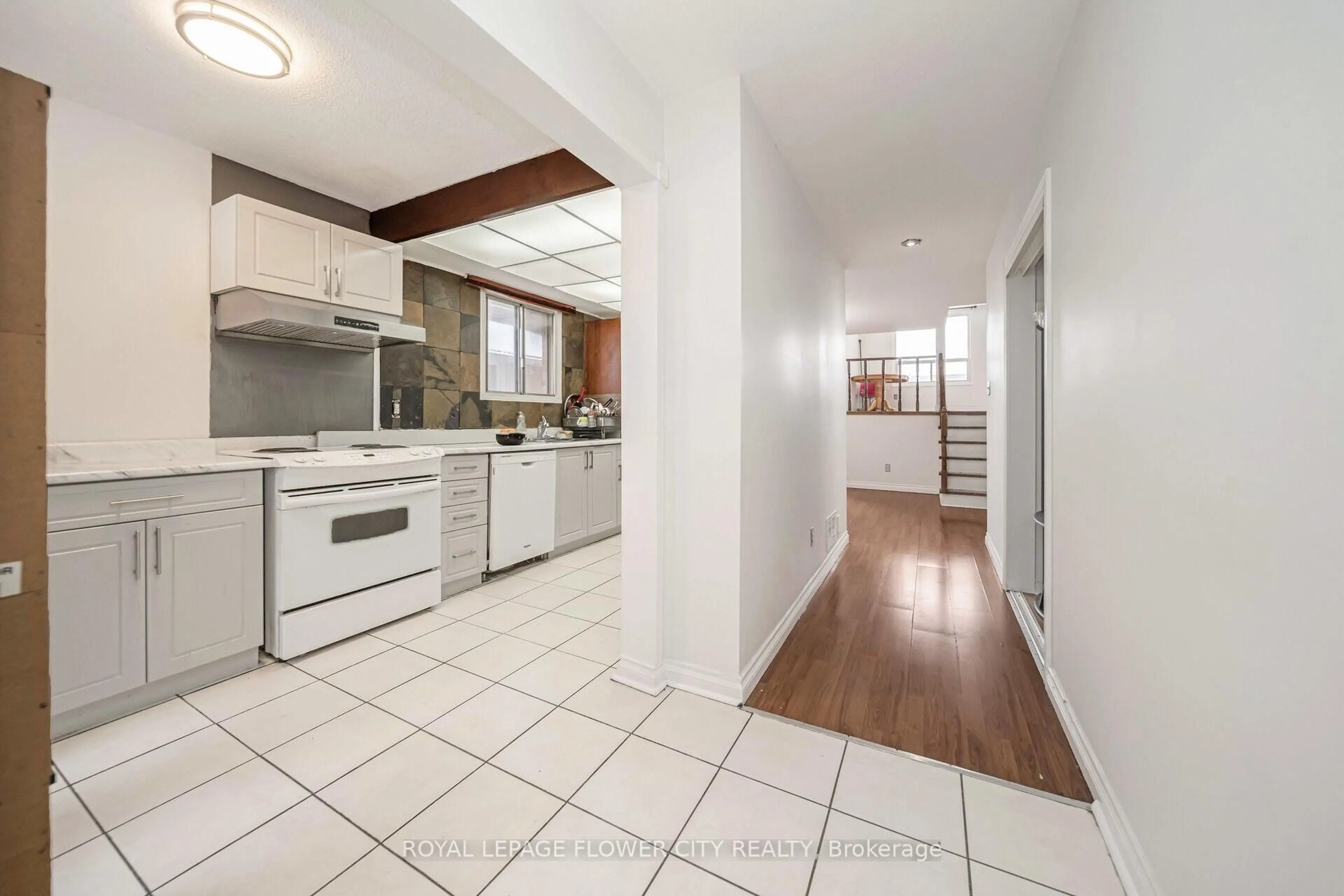 Unknown for 433 Hansen Rd, Brampton Ontario L6V 3P6