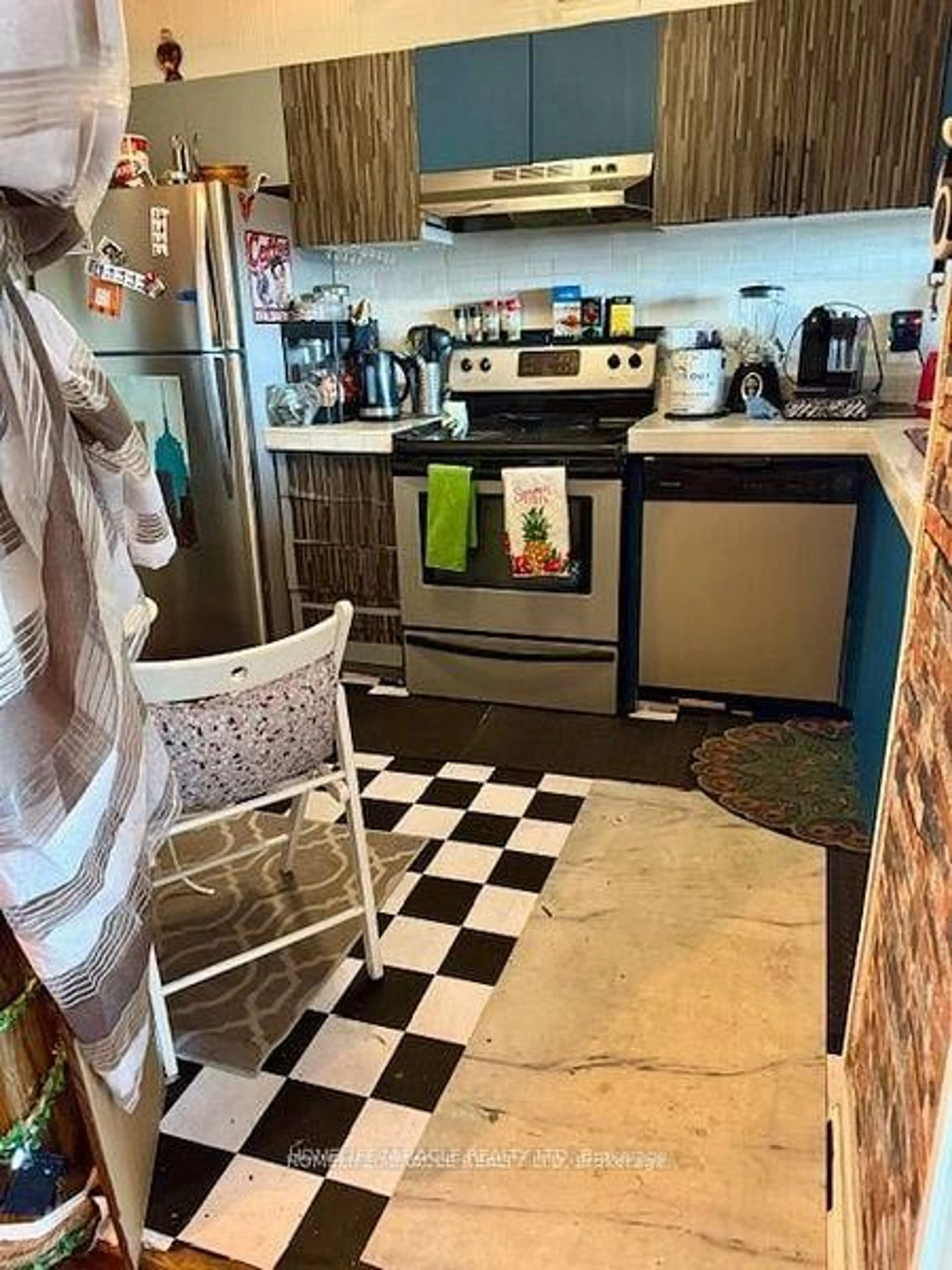 Unknown for 236 Albion Rd #1802, Toronto Ontario M9W 6A6