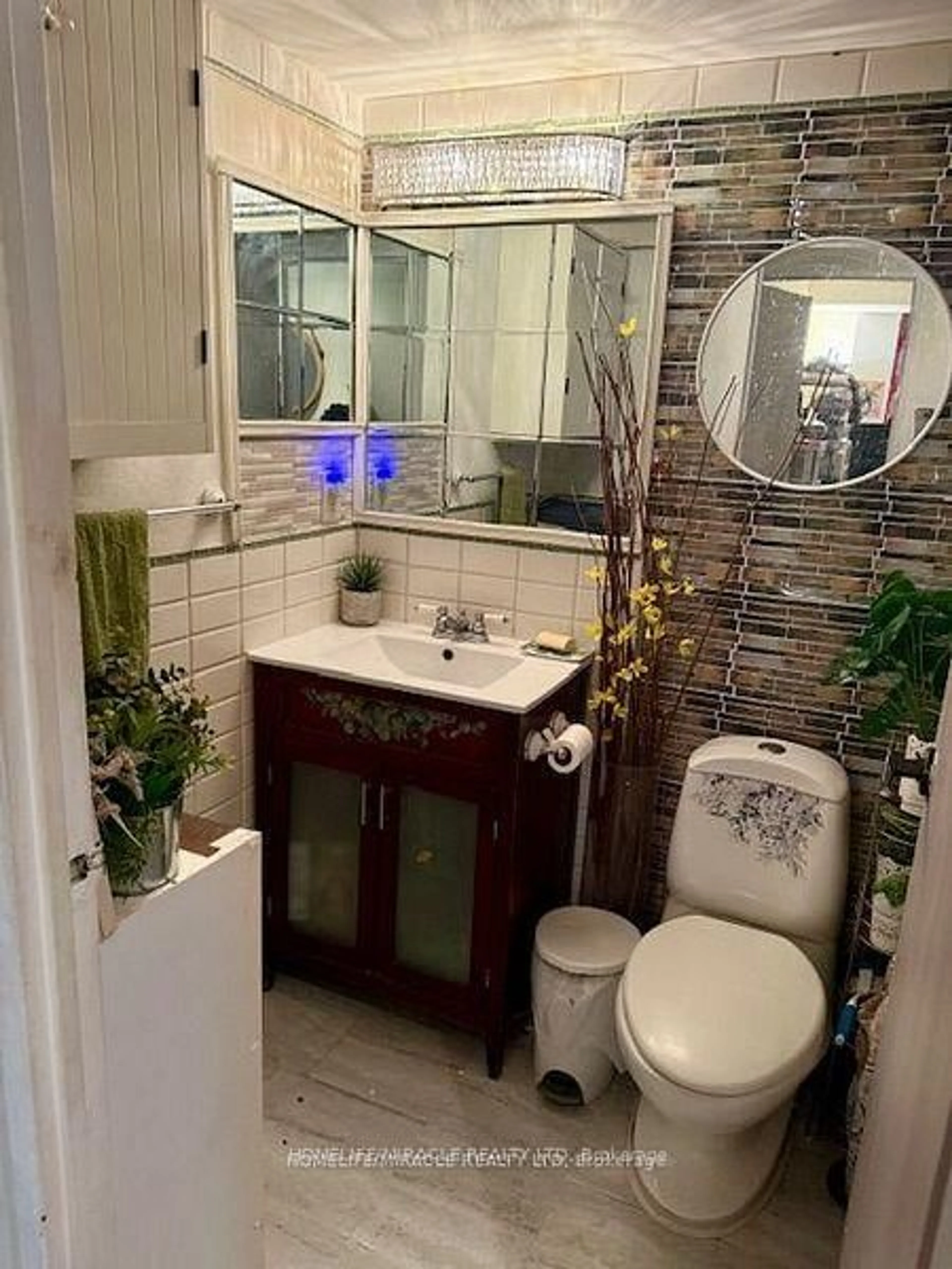 Contemporary bathroom, ceramic/tile floor for 236 Albion Rd #1802, Toronto Ontario M9W 6A6