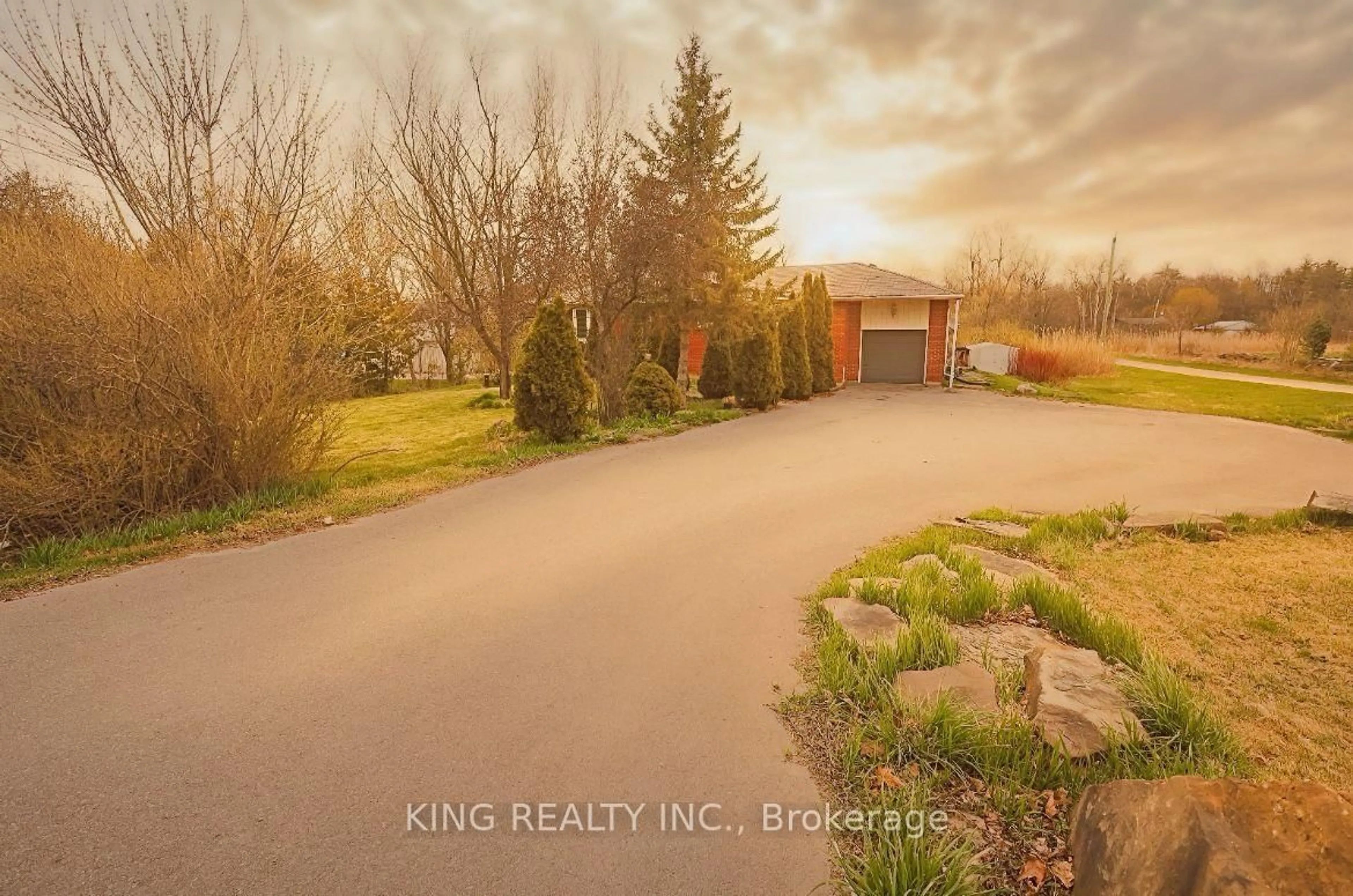 A pic from outside/outdoor area/front of a property/back of a property/a pic from drone, water/lake/river/ocean view for 8387 Guelph Line, Milton Ontario L0P 1B0