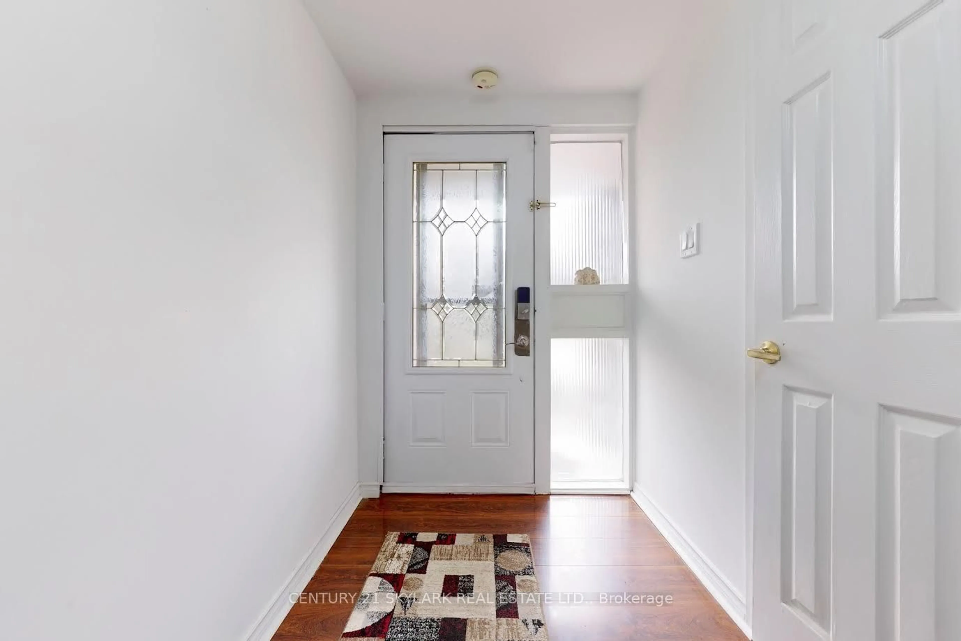 Indoor entryway for 452 Silverstone Dr #44, Toronto Ontario M9V 3K8