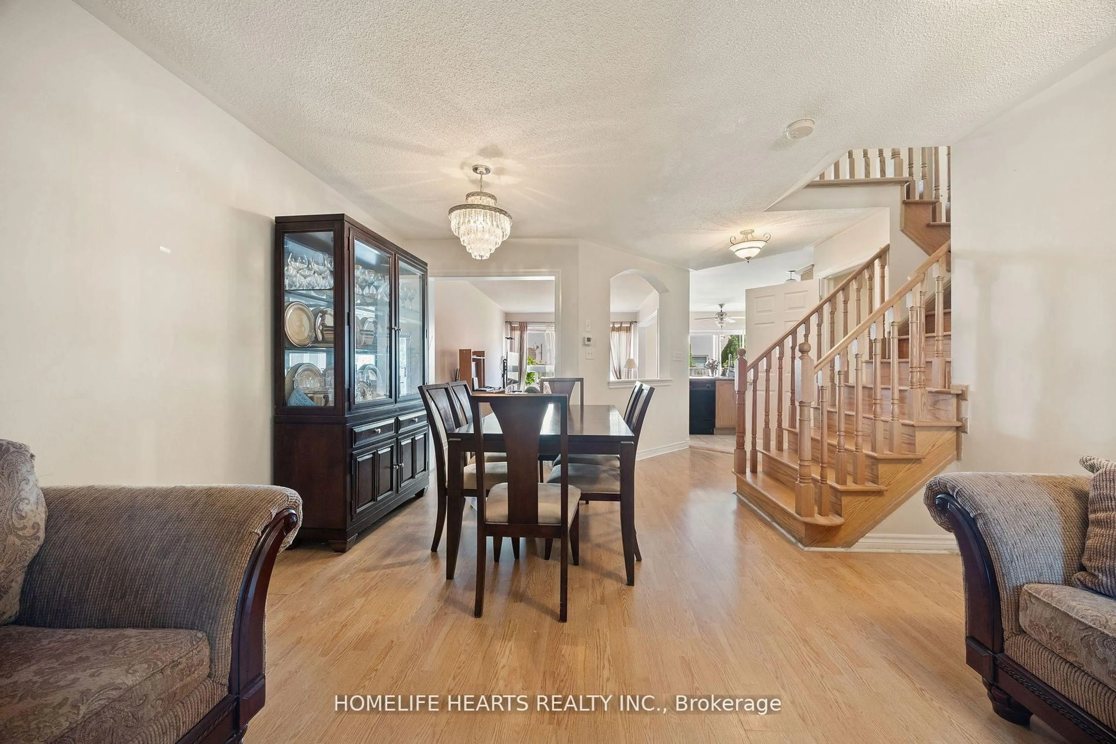 Unknown for 29 Polar Bear Pl, Brampton Ontario L6R 3L8