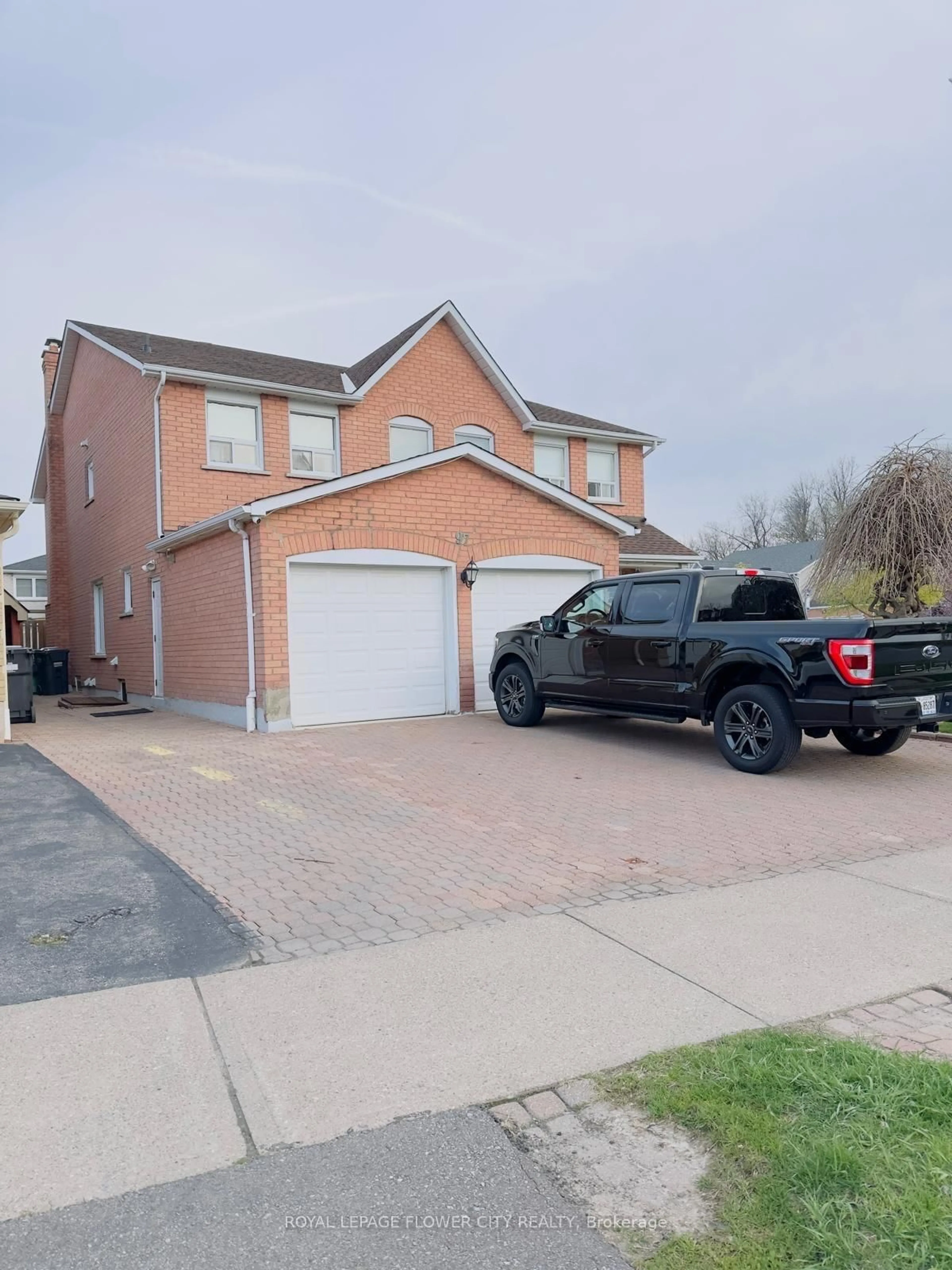 Home with brick exterior material, street for 97 Newport St, Brampton Ontario L5S 4N1