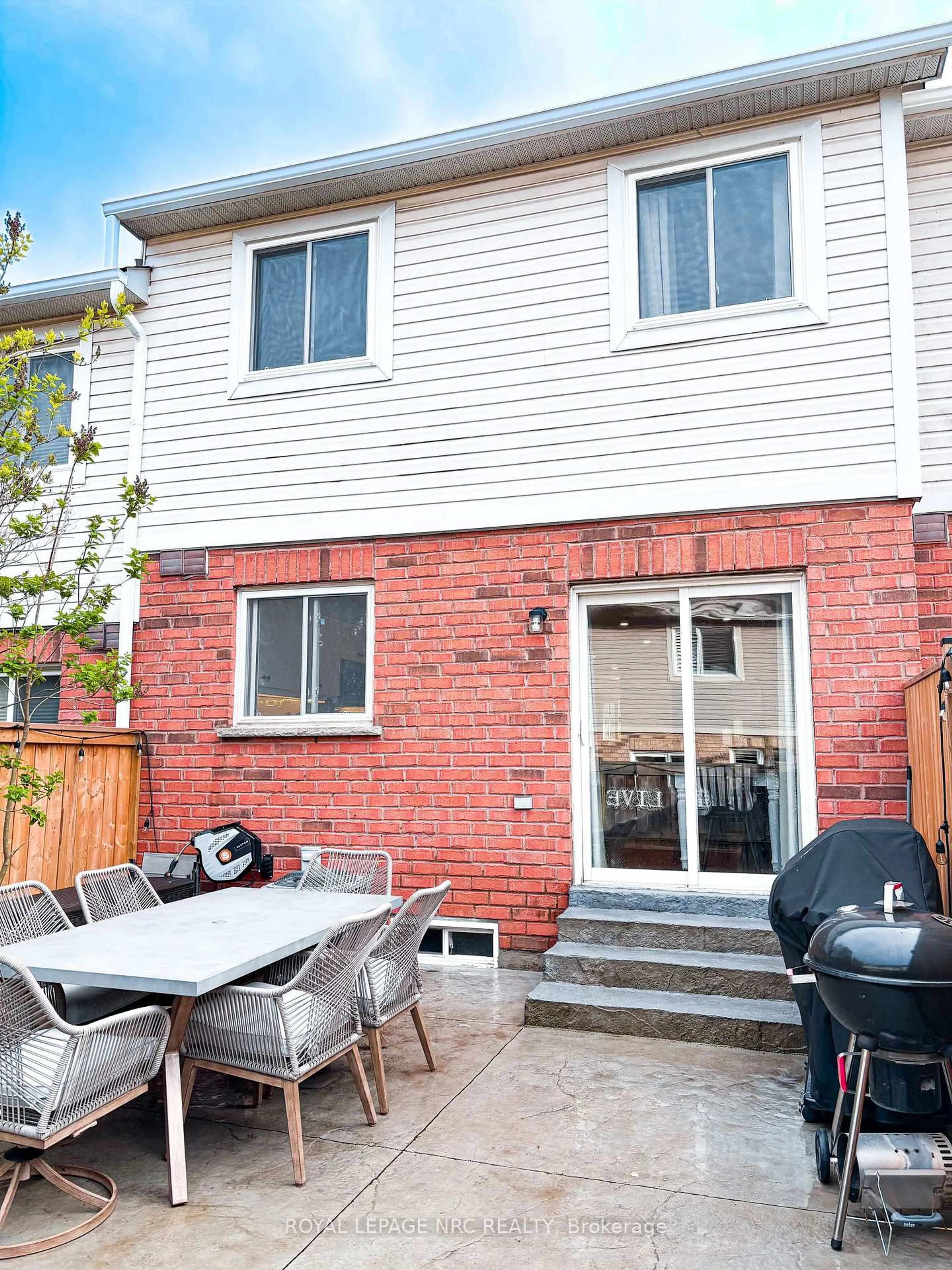 Patio, street for 710 Spring Gardens St #49, Burlington Ontario L7T 4K7