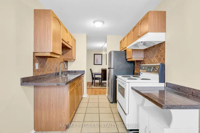 Additional property image - 21 Knightsbridge Rd Unit 1408