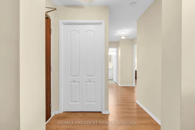 Additional property image - 21 Knightsbridge Rd Unit 1408