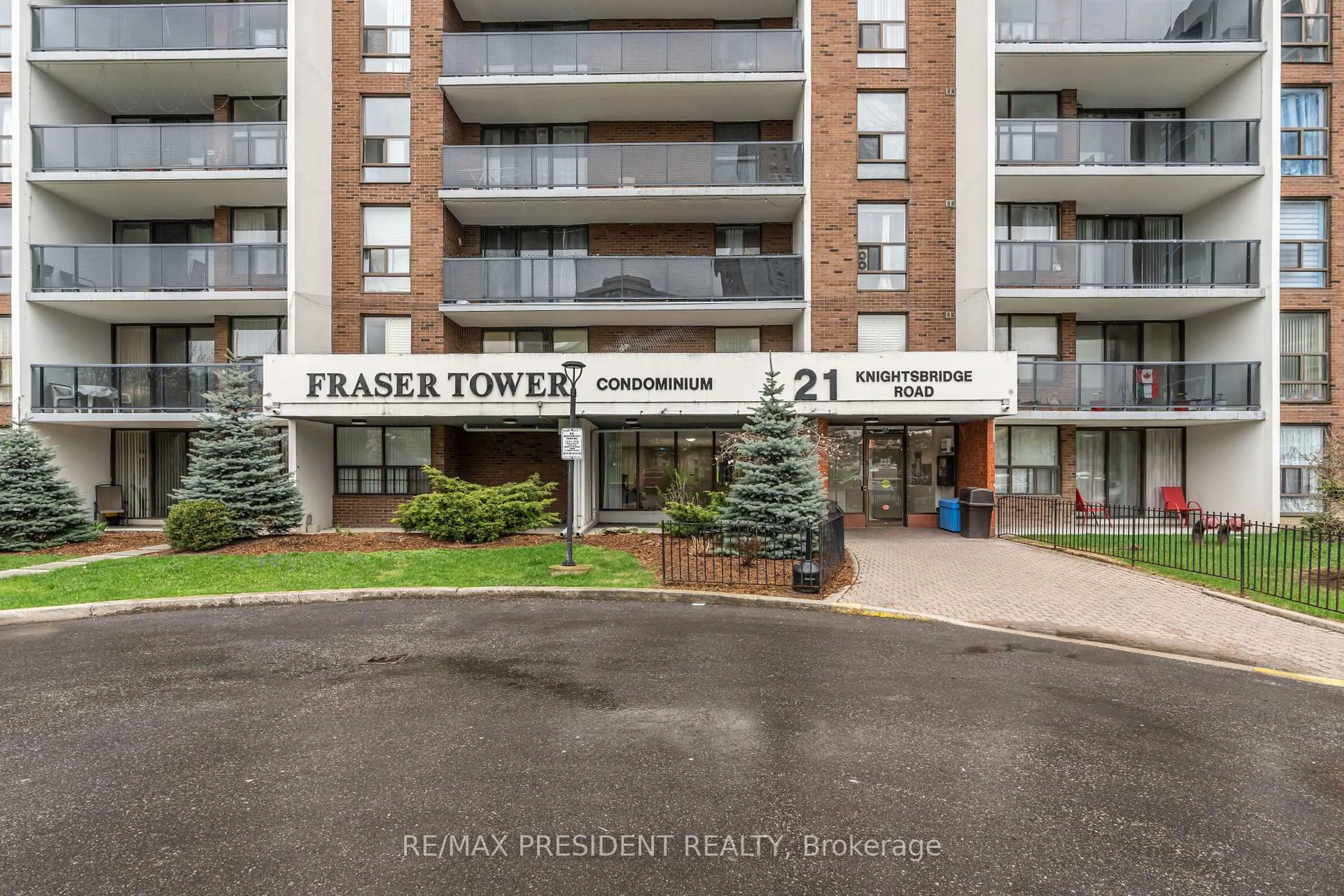 Indoor foyer for 21 Knightsbridge Rd #1408, Brampton Ontario L6T 3Y1