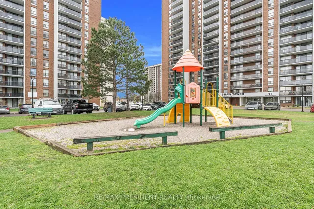 Additional property image - 21 Knightsbridge Rd Unit 1408