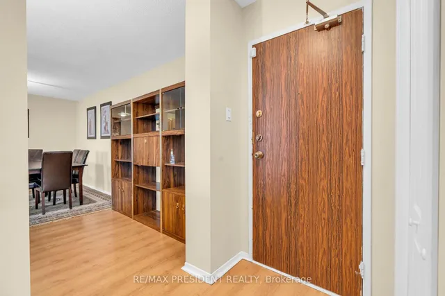 Additional property image - 21 Knightsbridge Rd Unit 1408