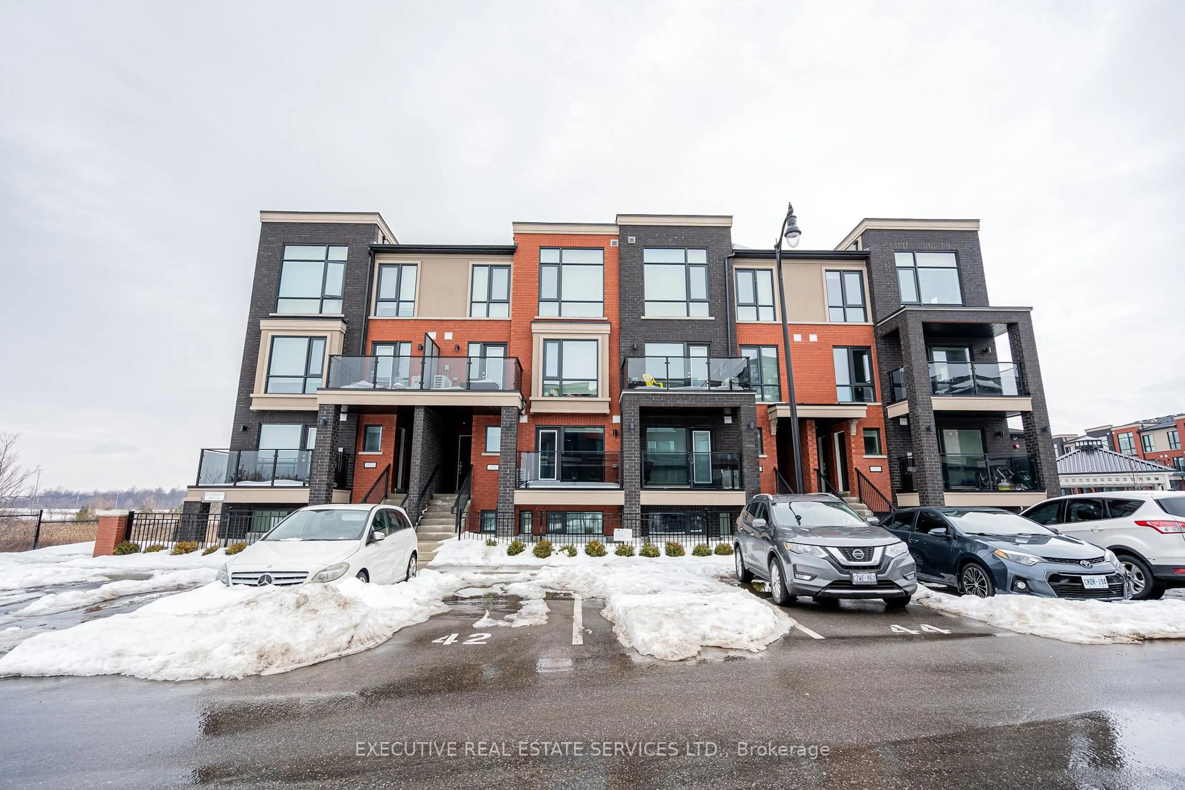 Unknown for 155 Veterans Dr #10, Brampton Ontario L7A 5L2