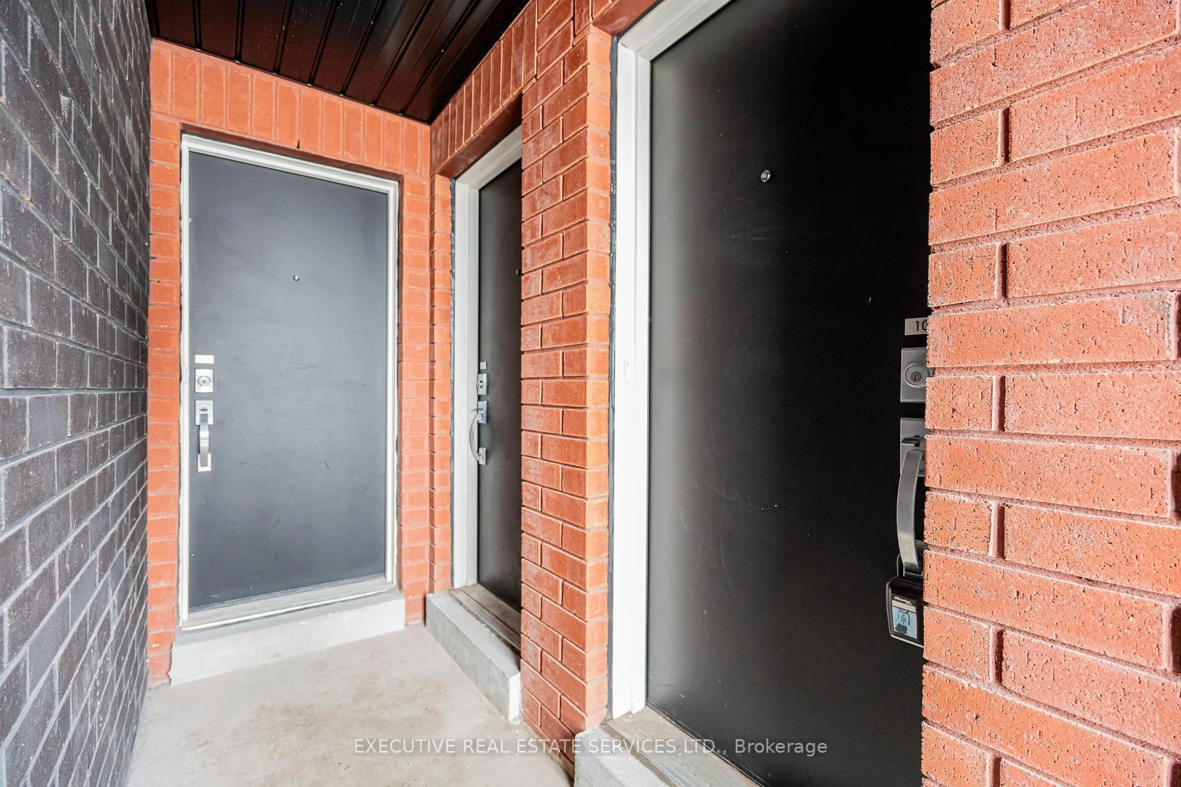 Unknown for 155 Veterans Dr #10, Brampton Ontario L7A 5L2