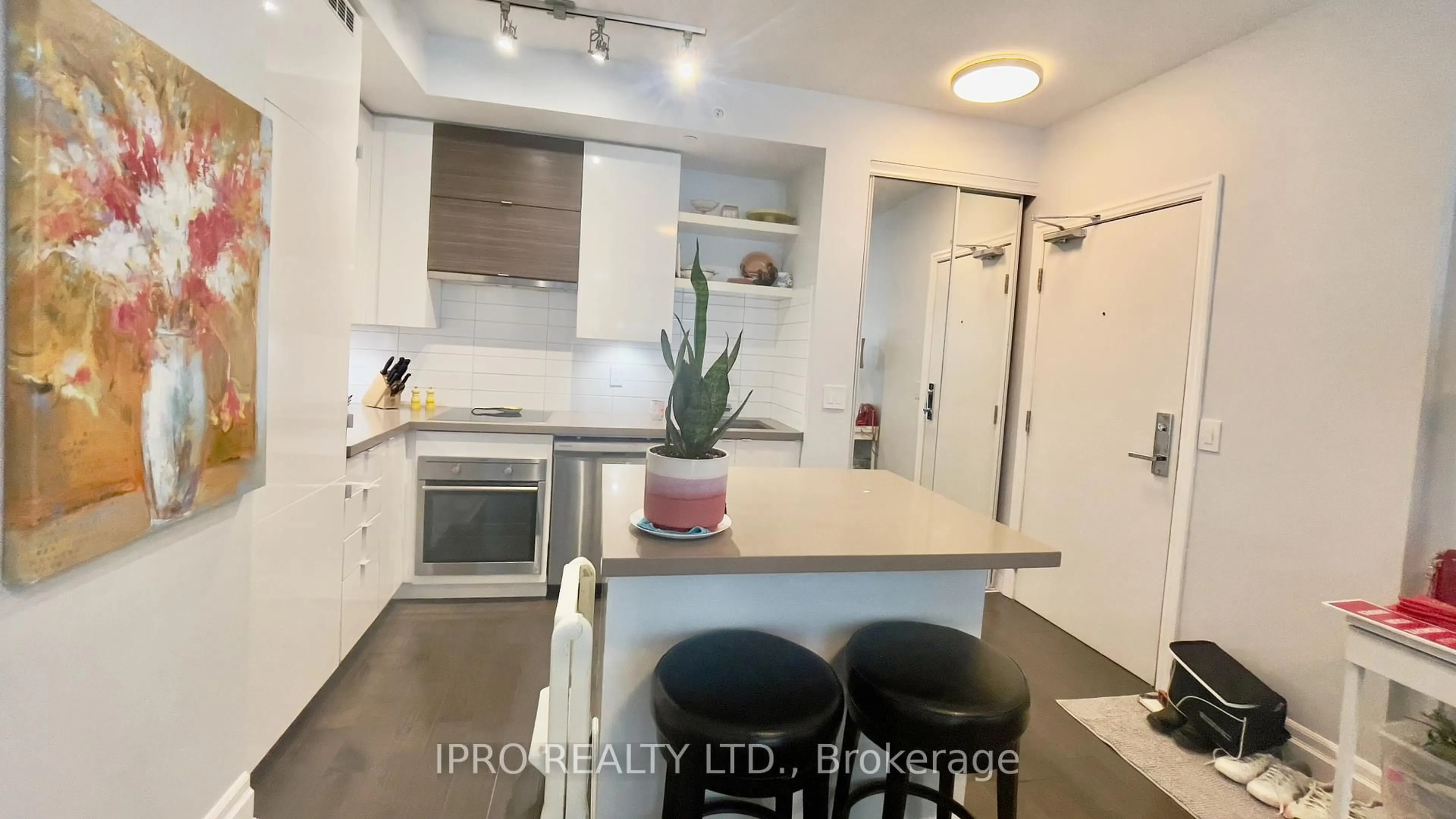 Unknown for 60 Annie Craig Dr #716, Toronto Ontario M8V 0C5