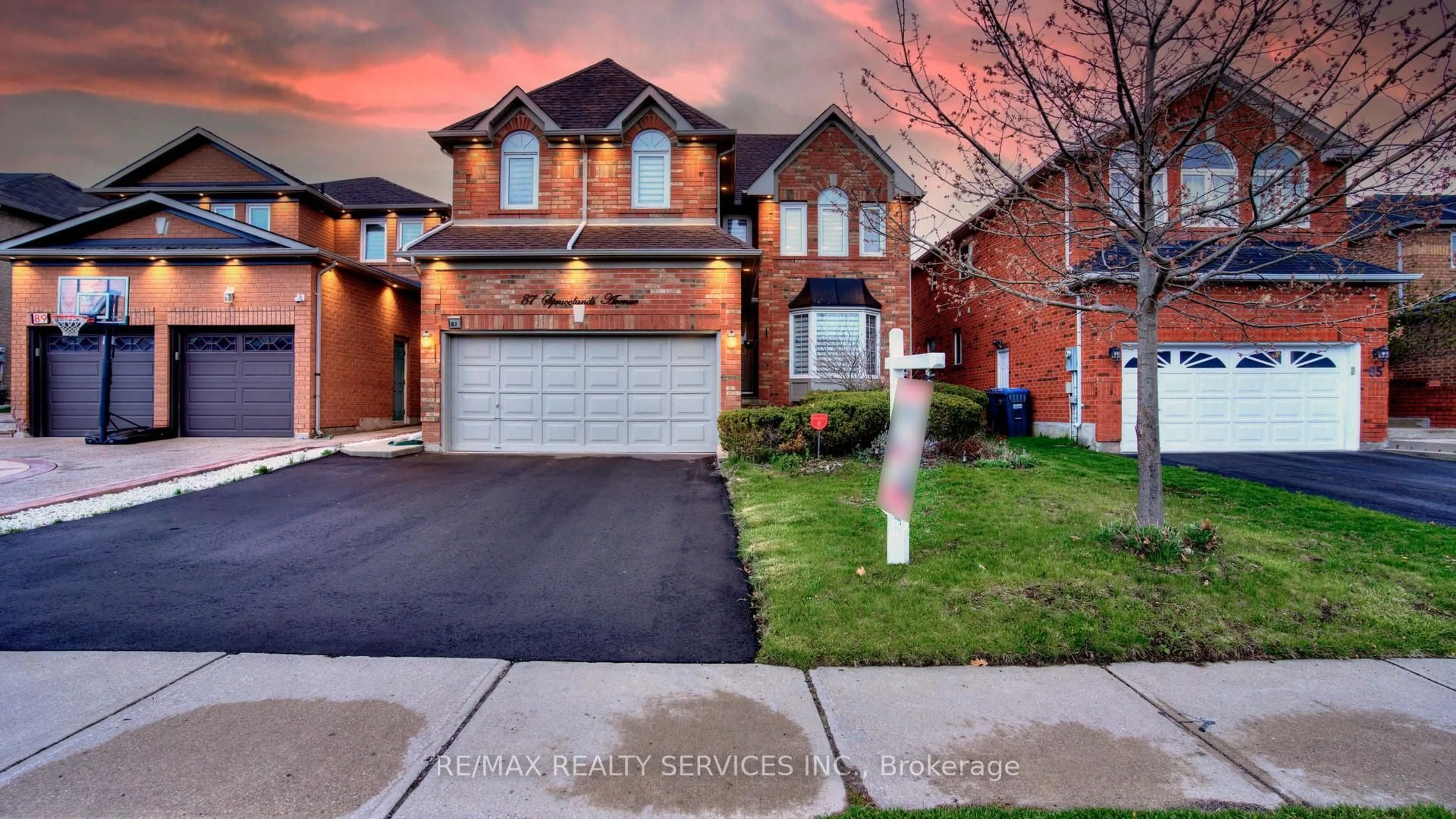 Home with brick exterior material, street for 87 Sprucelands Ave, Brampton Ontario L6R 1N3