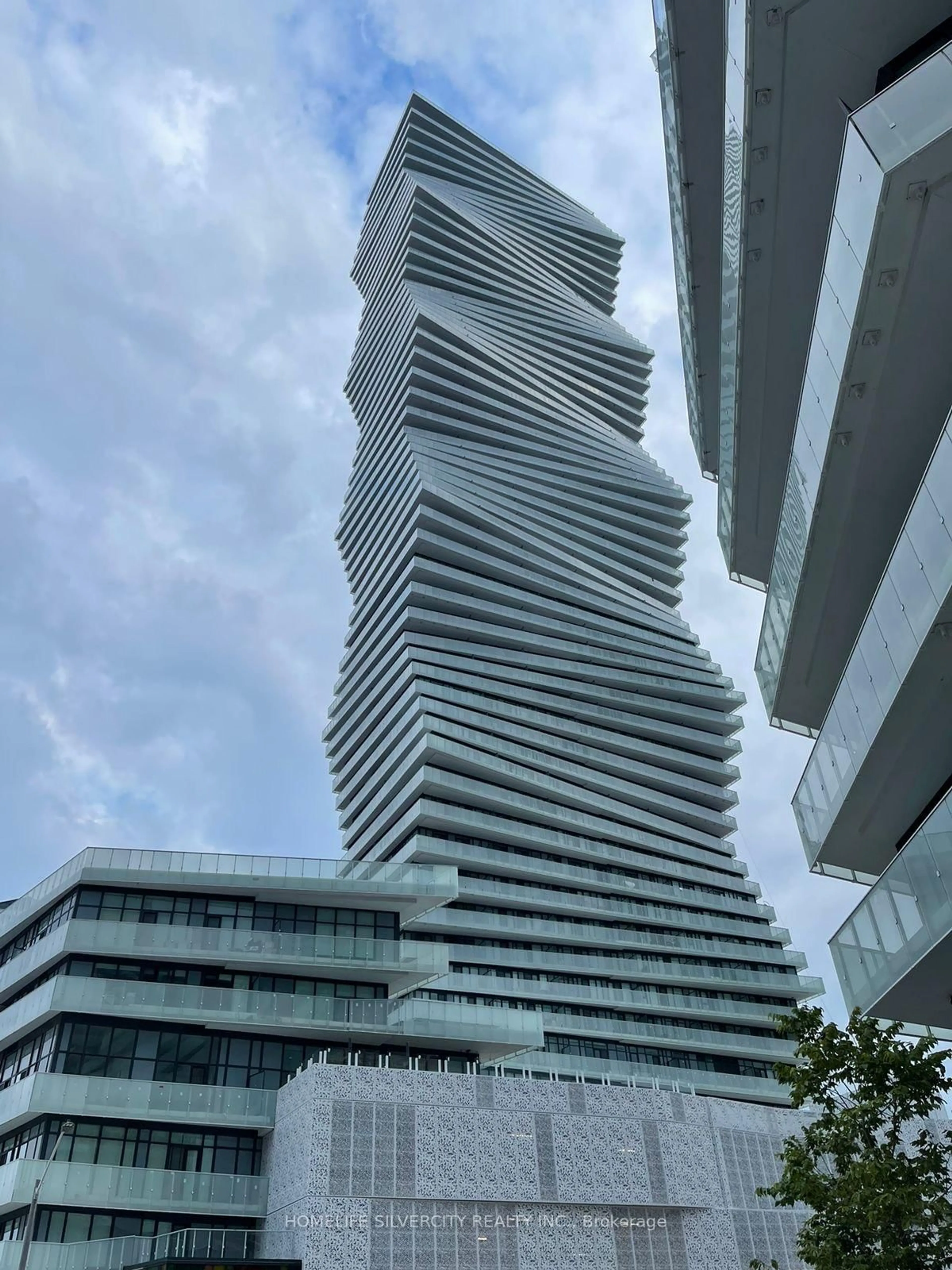 Unknown for 3900 Confederation Pkwy #3908, Mississauga Ontario L5B 0M3