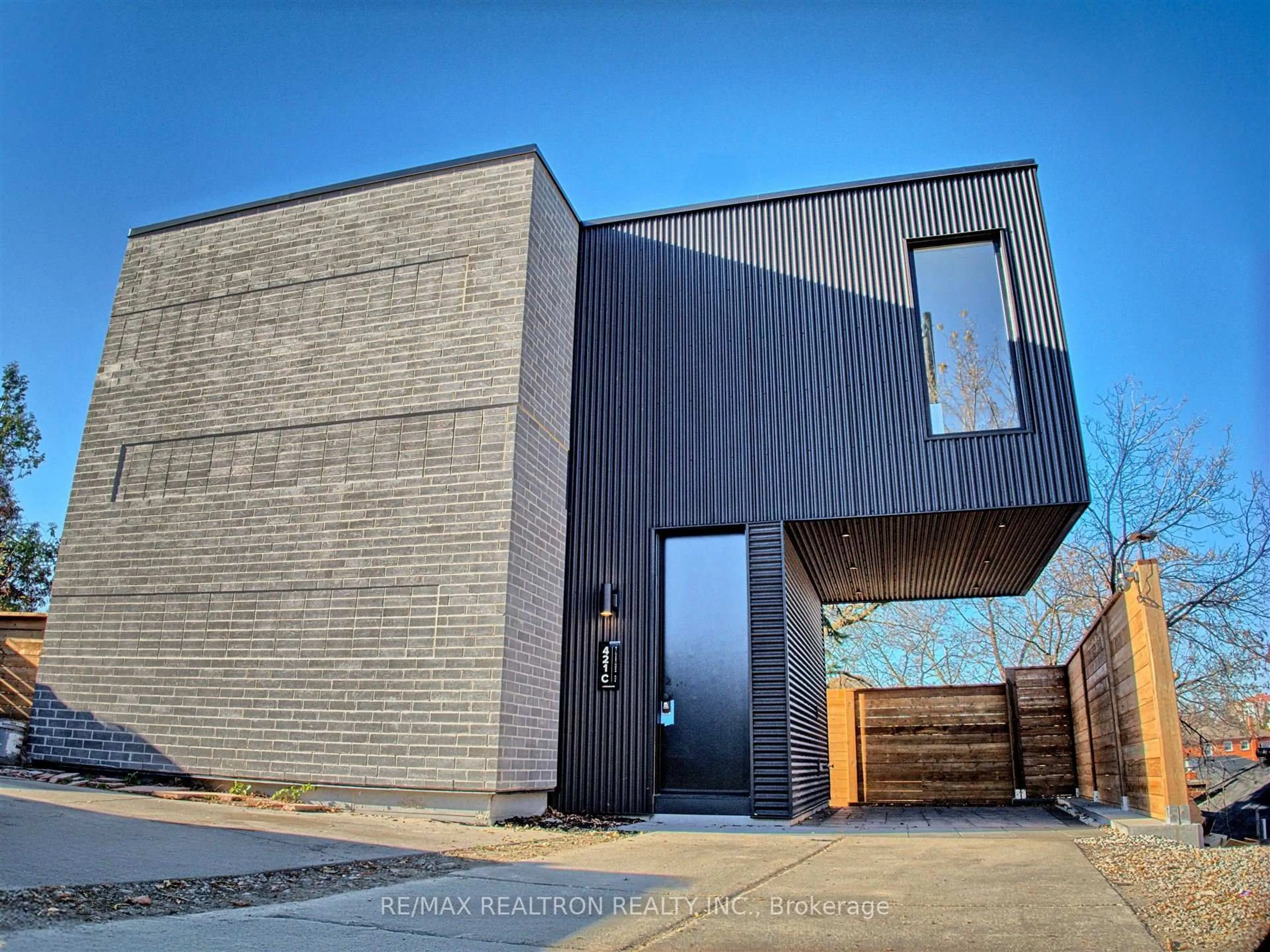 Home with brick exterior material, building for 421 Silverthorn Ave, Toronto Ontario M6M 3H1