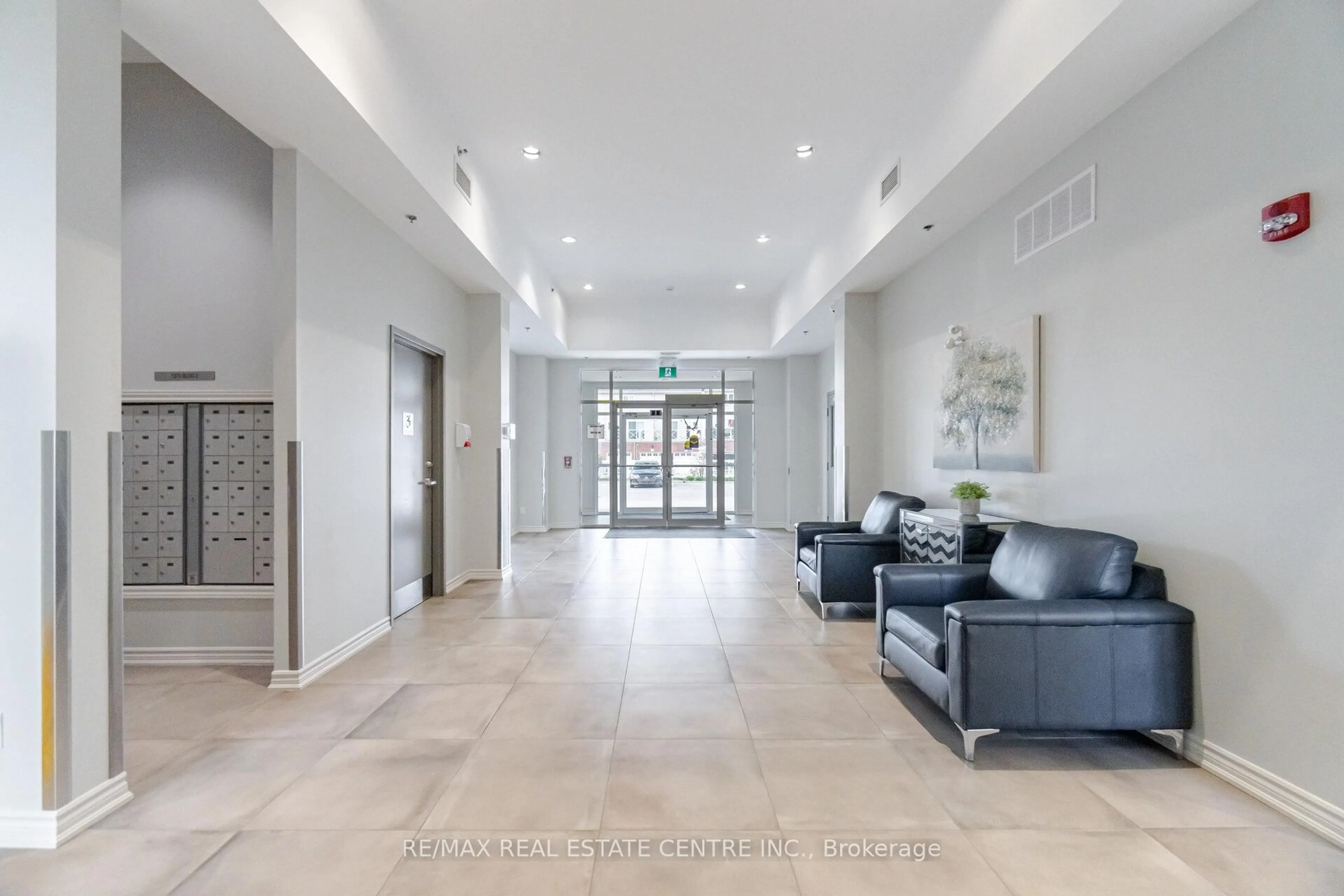 Unknown for 1370 Costigan Rd #101, Milton Ontario L9T 0Y8