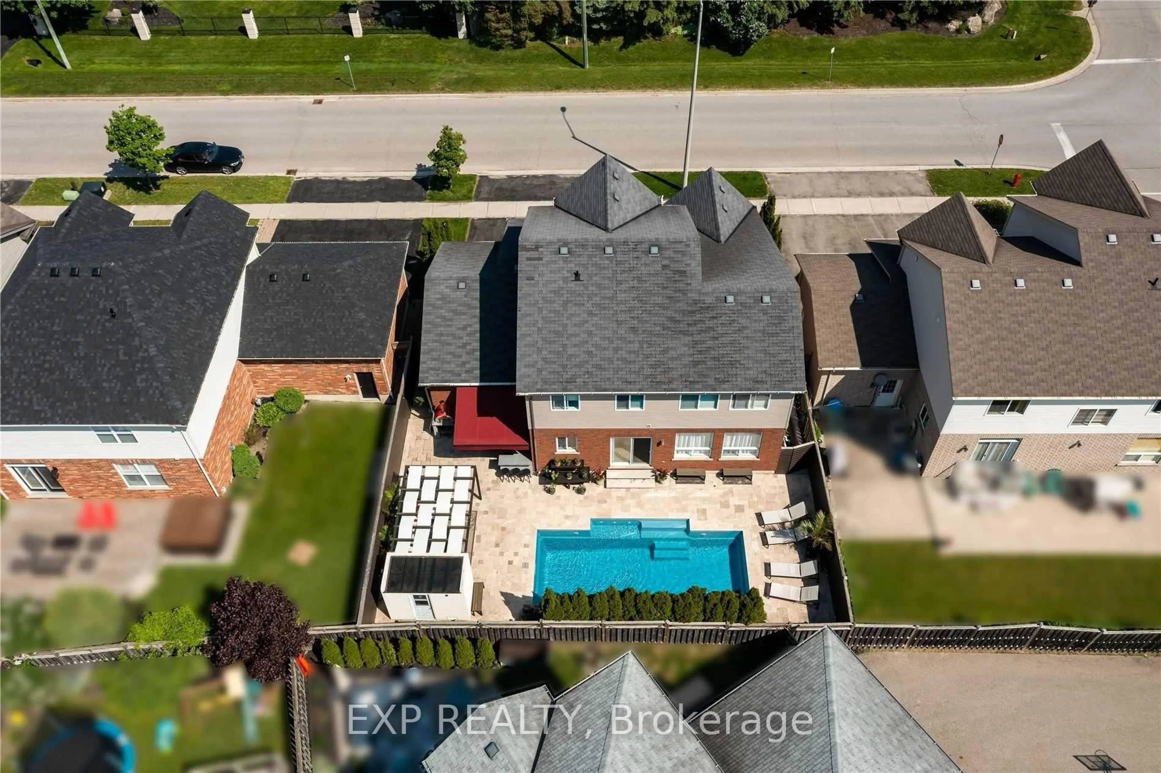 A pic from outside/outdoor area/front of a property/back of a property/a pic from drone, unknown for 65 Buena Vista Dr, Orangeville Ontario L9W 5K8