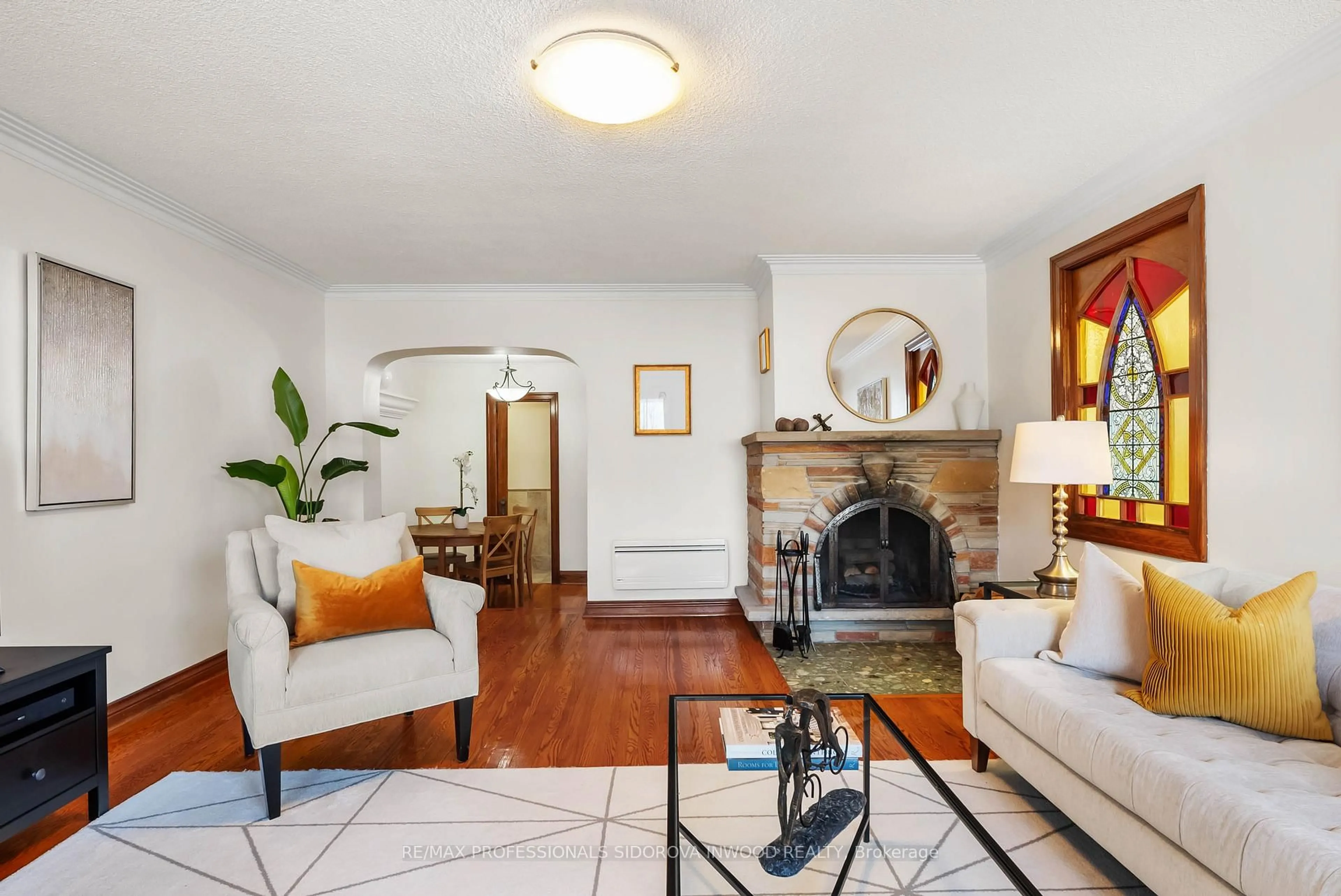 Living room with furniture, unknown for 38 Warren Cres, Toronto Ontario M6S 4S2