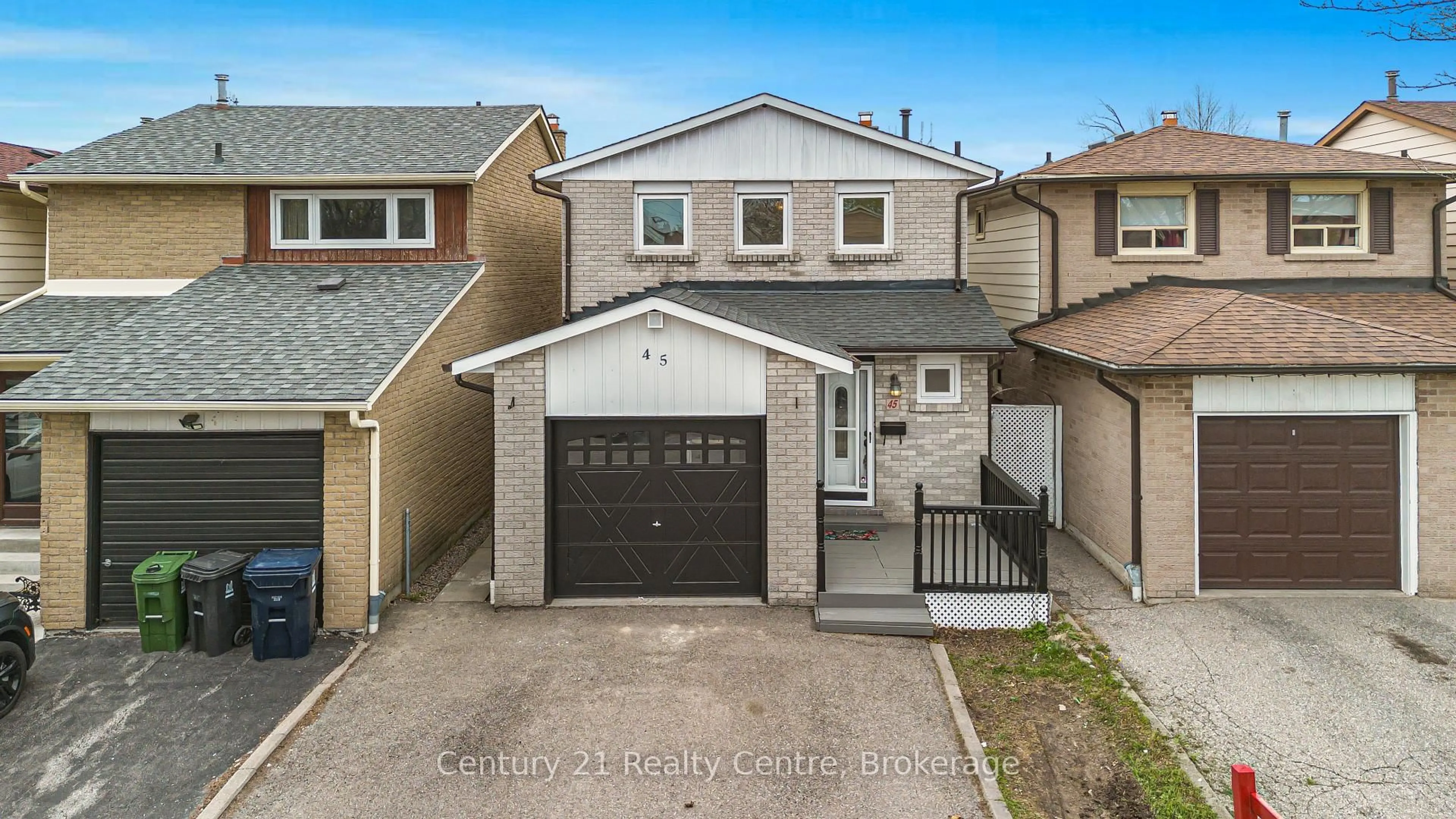 Home with vinyl exterior material, street for 45 Autumn Glen Circ, Toronto Ontario M9W 6B3