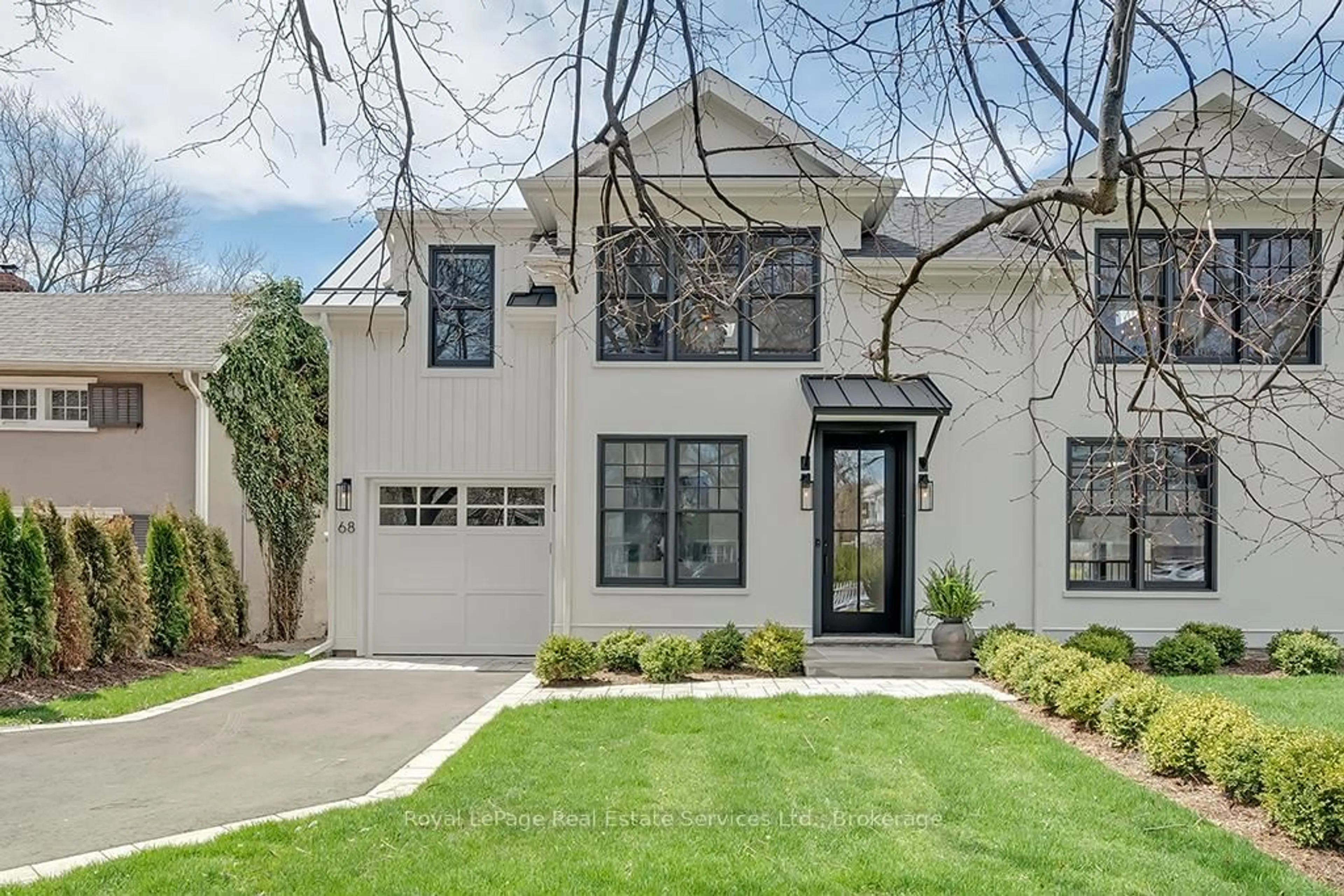 Home with brick exterior material, street for 68 Navy St, Oakville Ontario L6J 2Y9