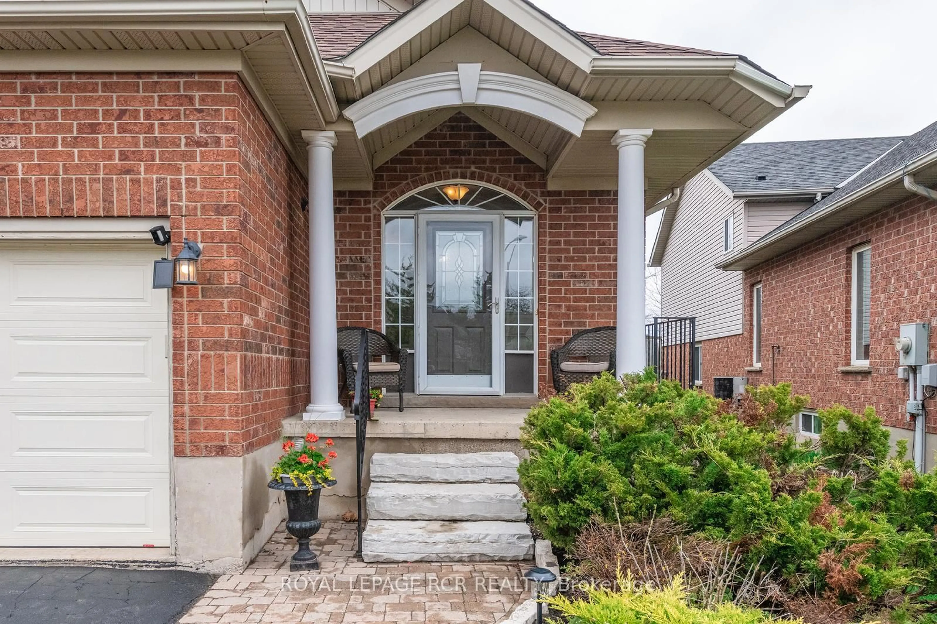 Home with brick exterior material, street for 51 Hunter Rd, Orangeville Ontario L9W 5C5