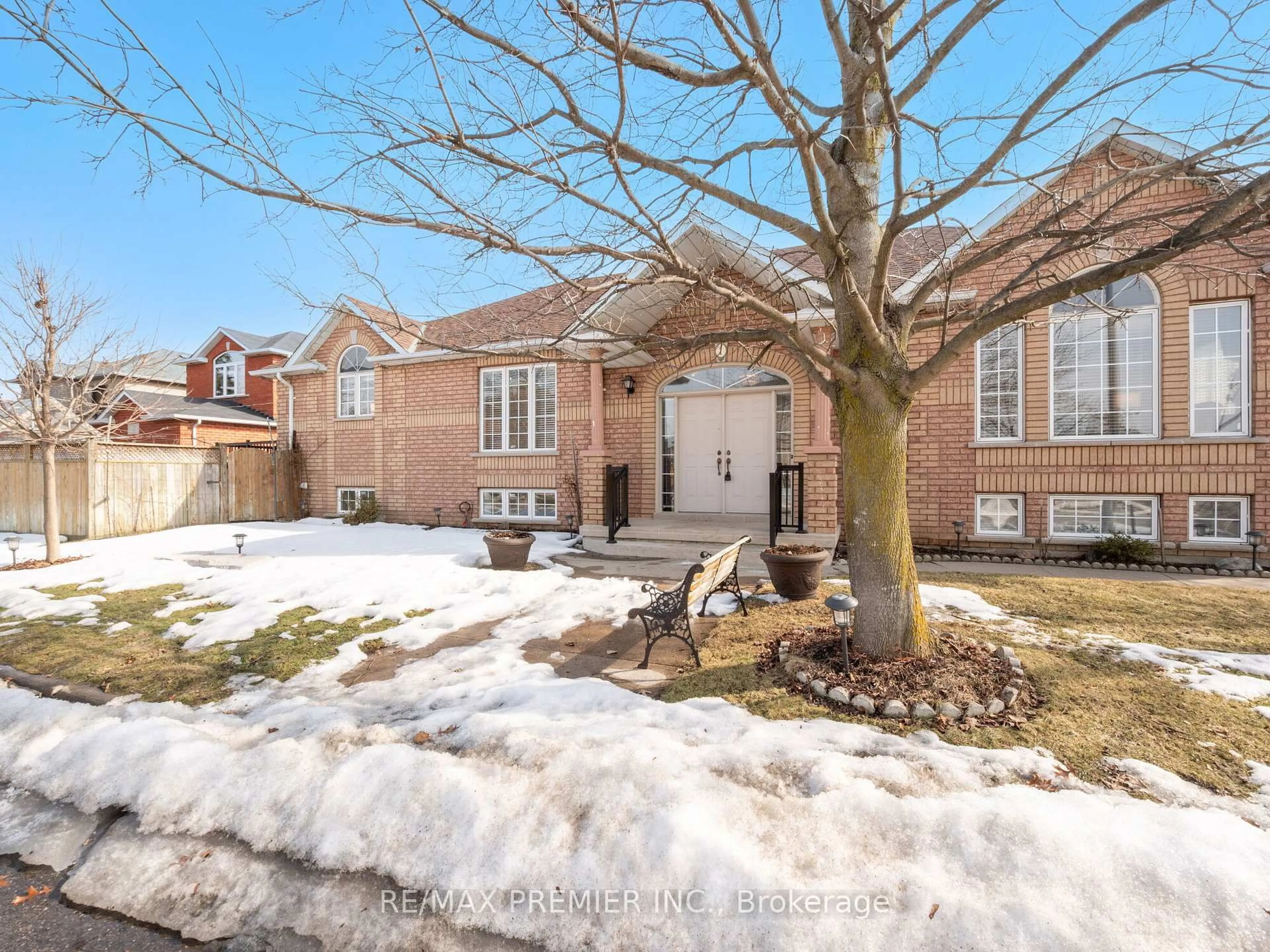 Home with brick exterior material, street for 1 Shady Glen Cres, Caledon Ontario L7E 2K4