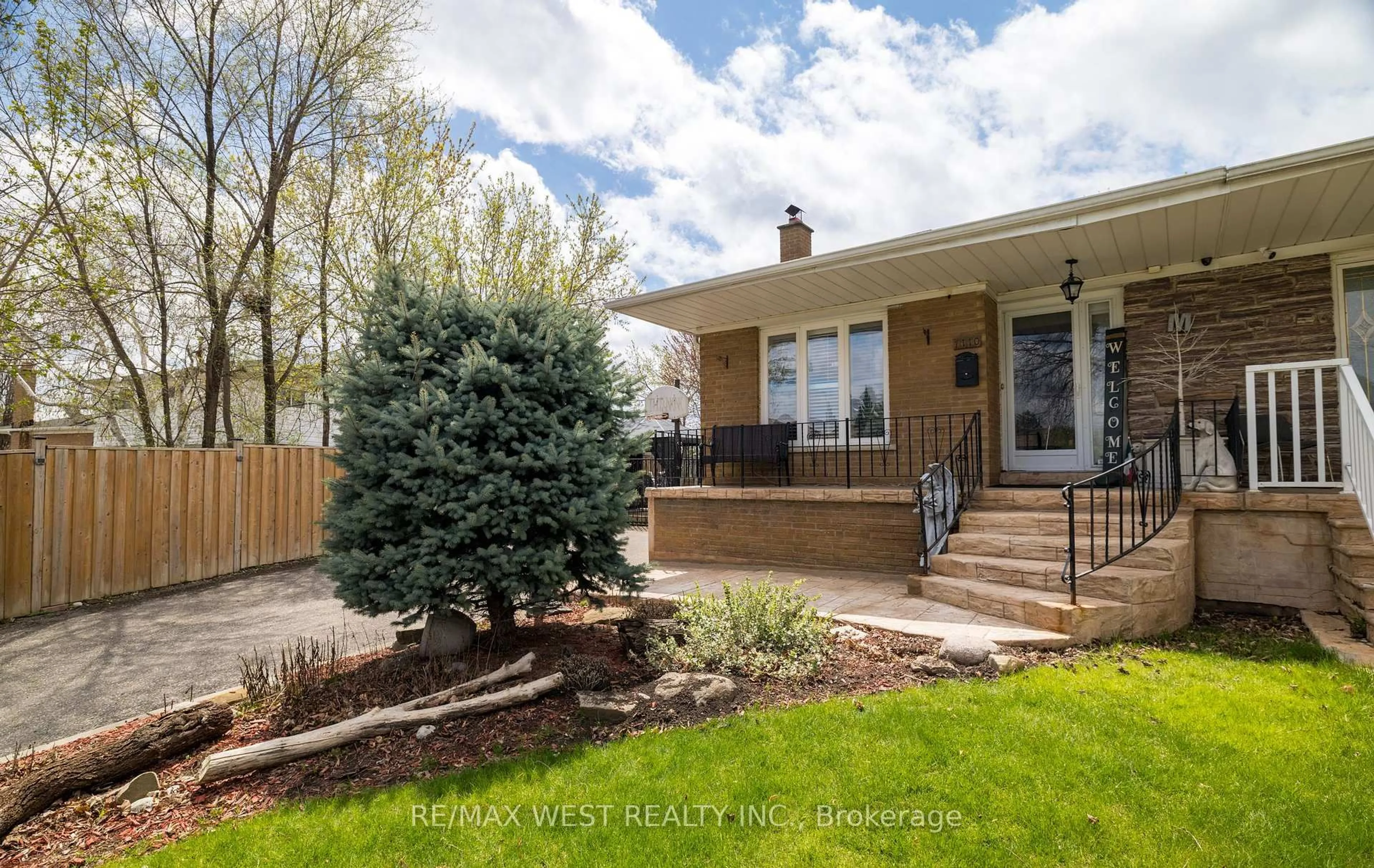 Unknown for 7110 Codlin Ave, Mississauga Ontario L4T 2M4